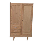 Cabinet with tapered legs