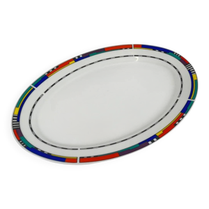 Plat ovale en porcelaine
