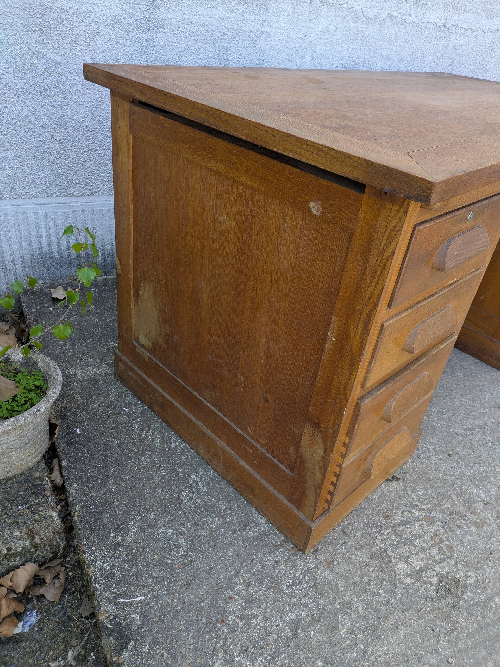 Bureau administratif adulte