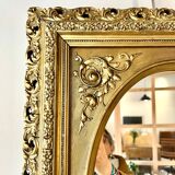 Medallion mirror