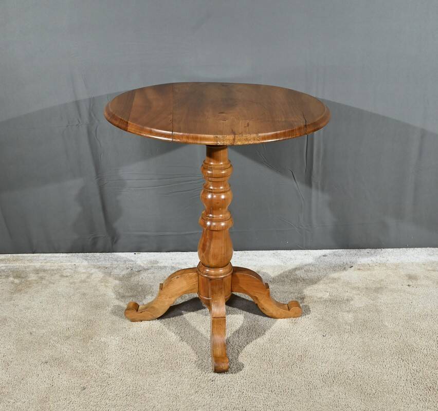 Guéridon en noyer, époque Louis Philippe, 2ème partie du XIXème s.