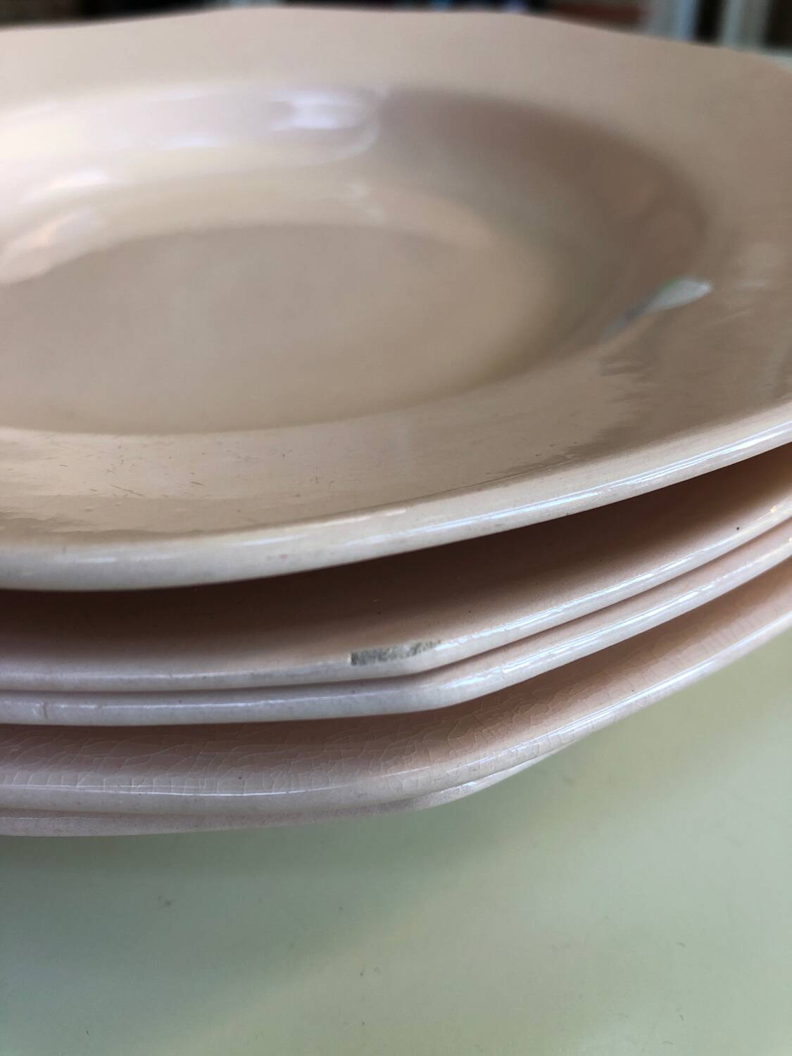 Powder pink Saint Amand plates