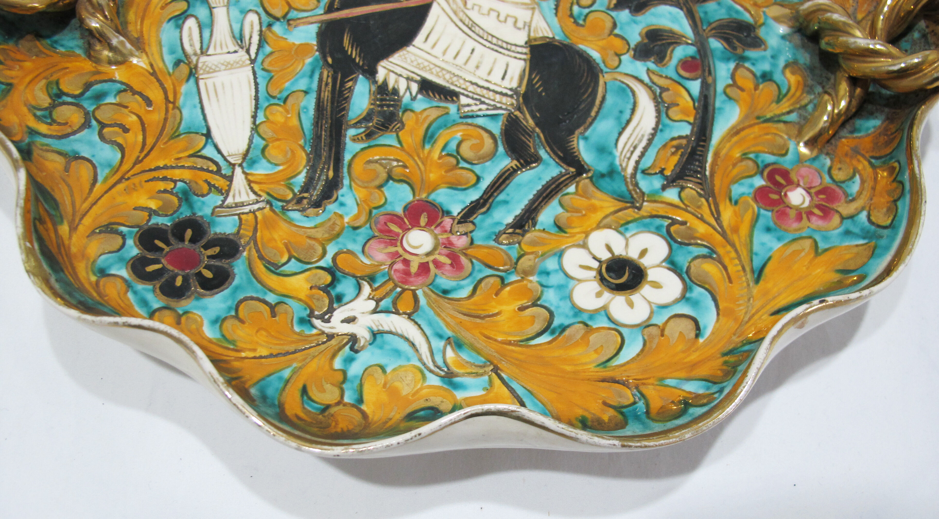 Italian dish depicting Alexander the Great