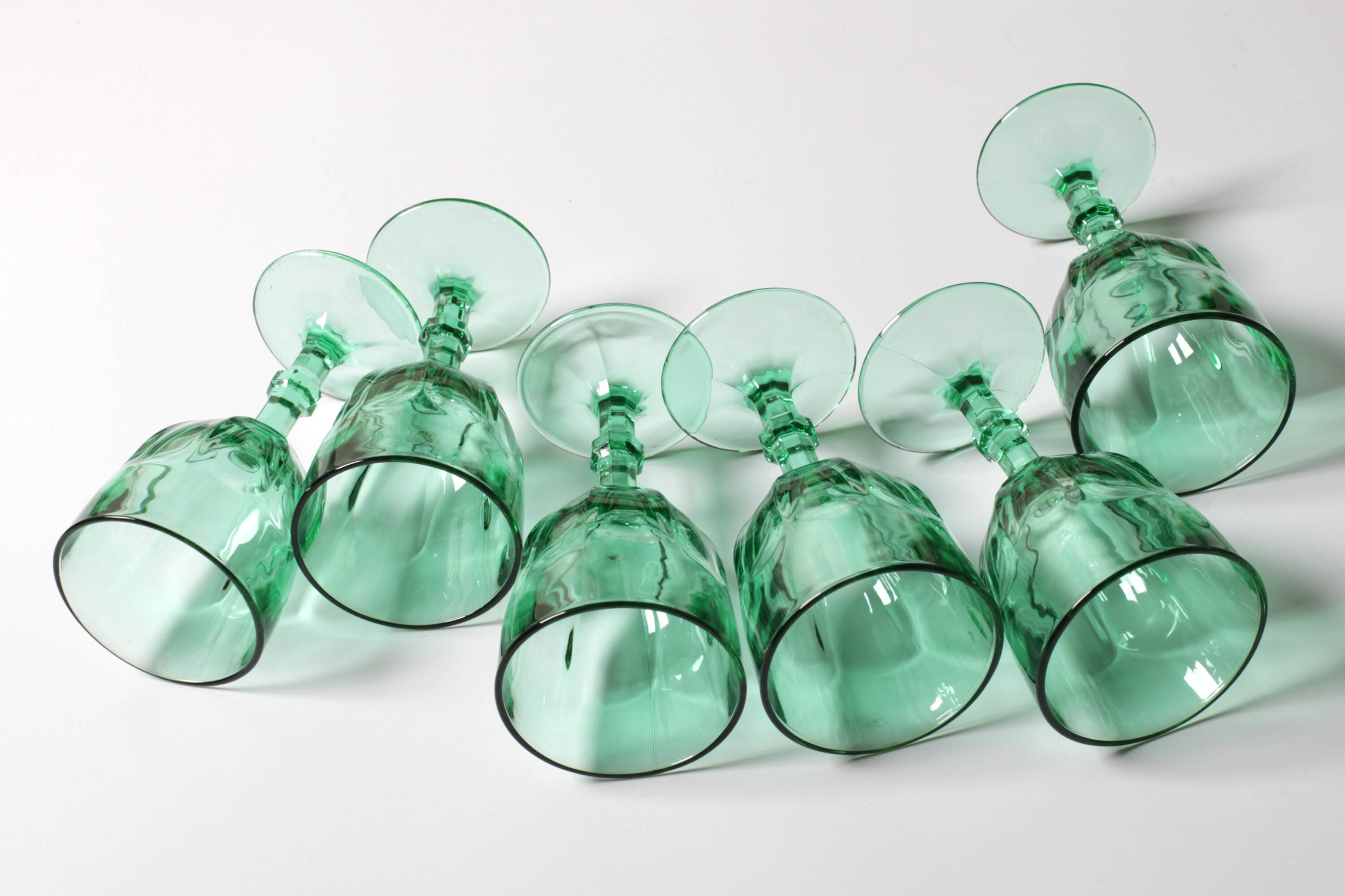 Set of 6 Vintage Green Wine Glasses / Stem Flutes / Crisal / Portugal 2000s