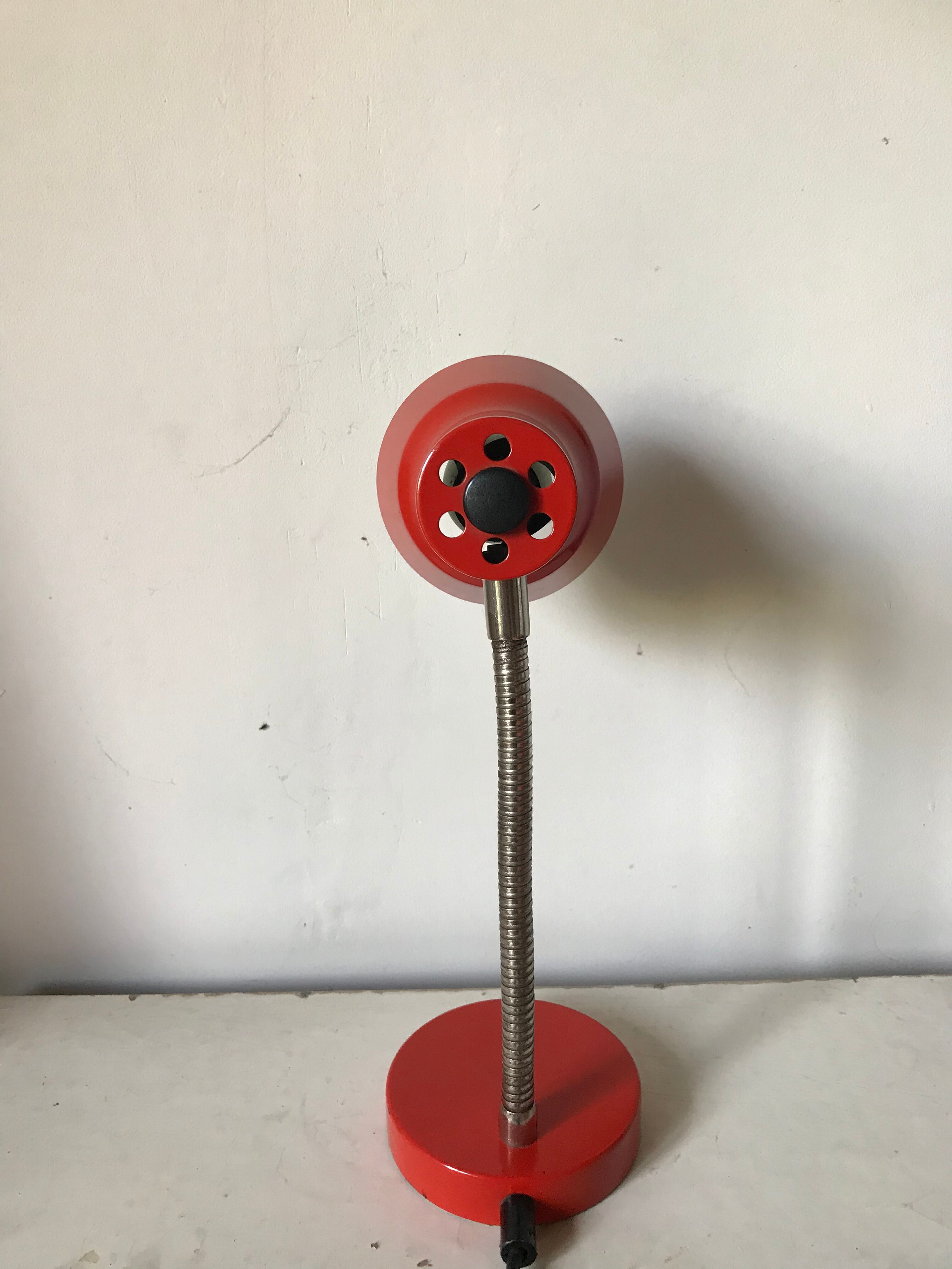 Lampe de bureau articulée rouge