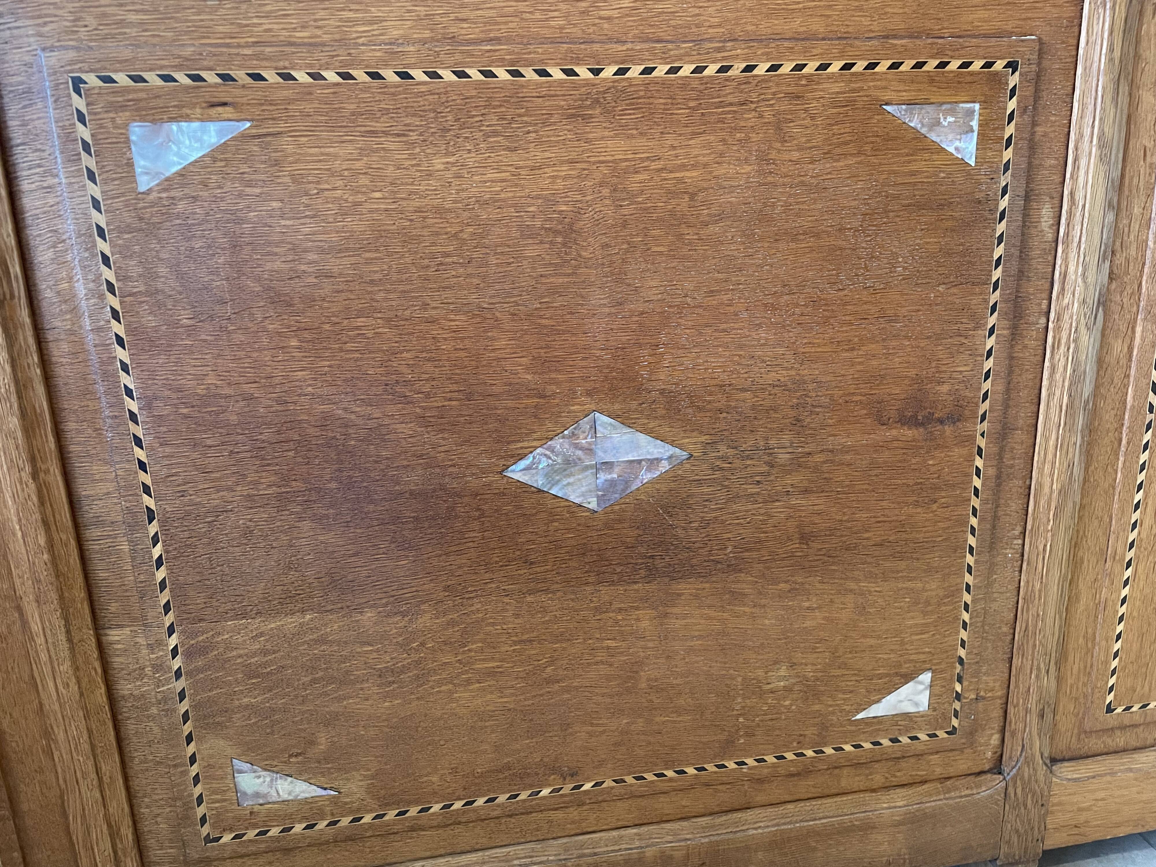 Minister's Office in Oak