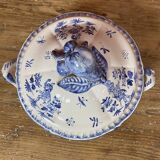 Soup tureen and its presentation dish with blue Moustiers decor