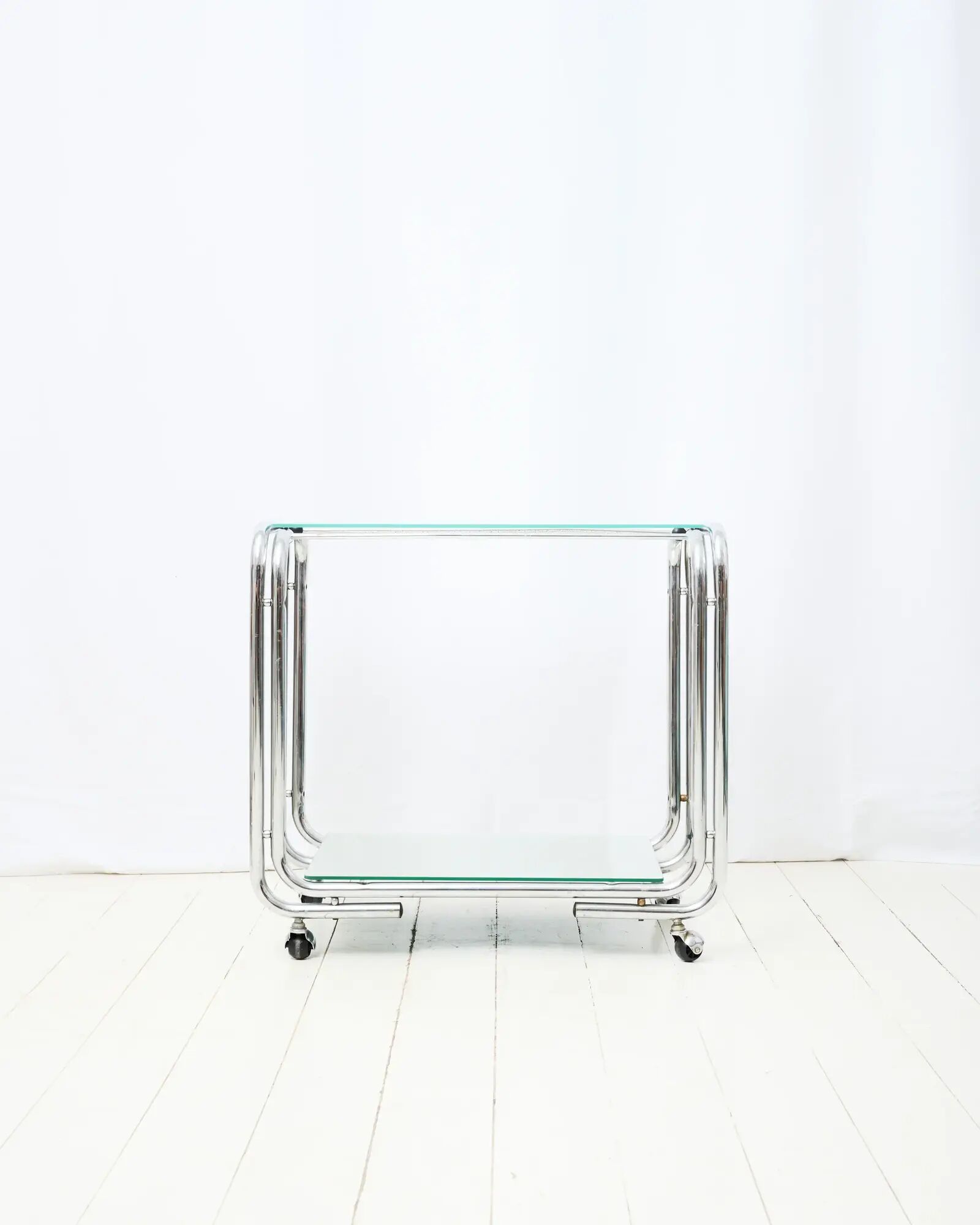 Tubular dessert trolley in chrome, glass and mirror, Italy, 1970s.