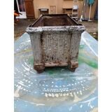 1 cast iron planter from 1900 from Charleville - Mézières