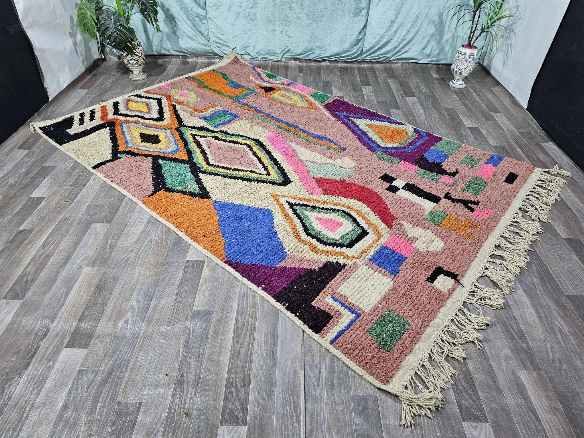 Unique Moroccan rug made of natural wool, 2.5x1.5 m.