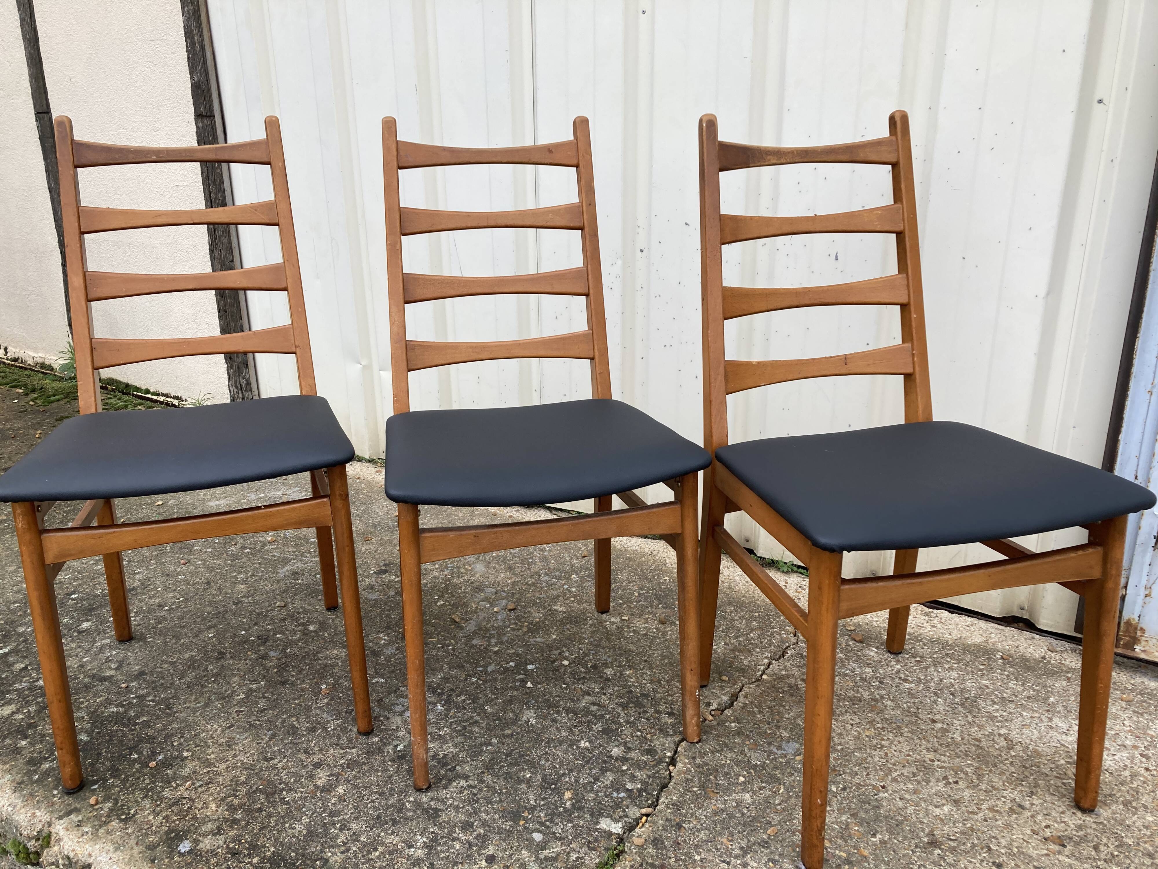 Set of 3 old scandinavian chairs, 60