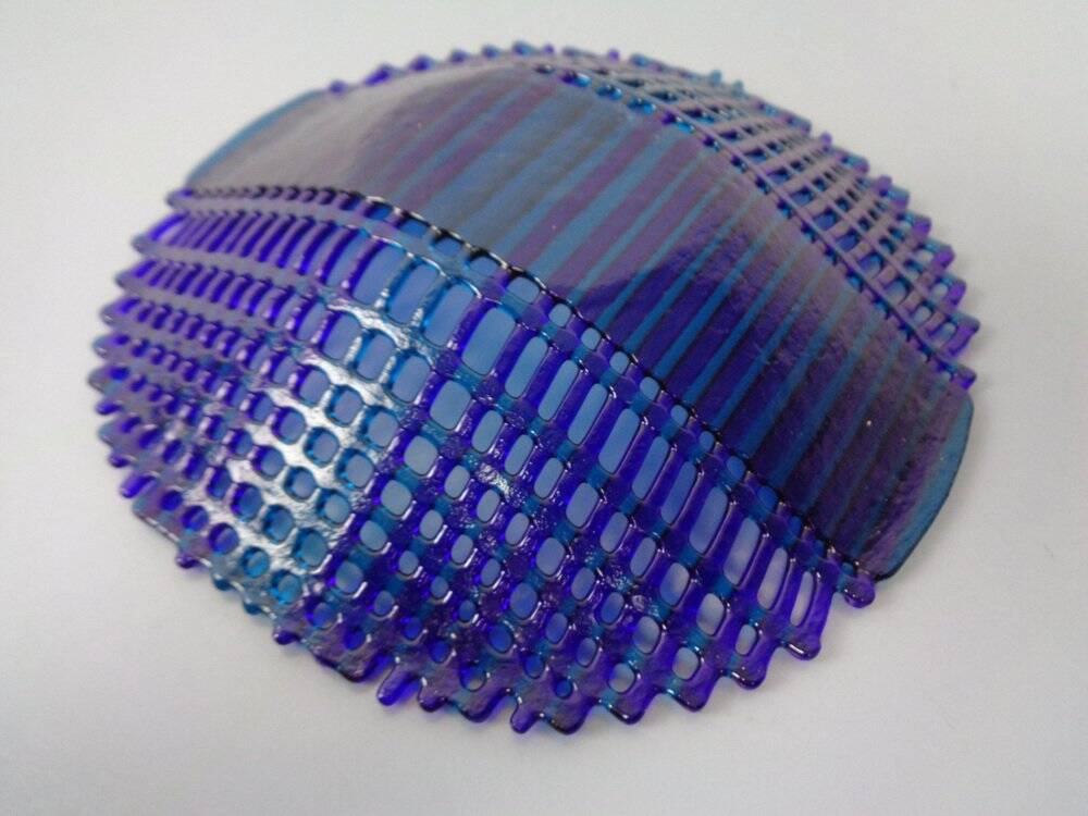 Italian filigree glass bowl, 1960s