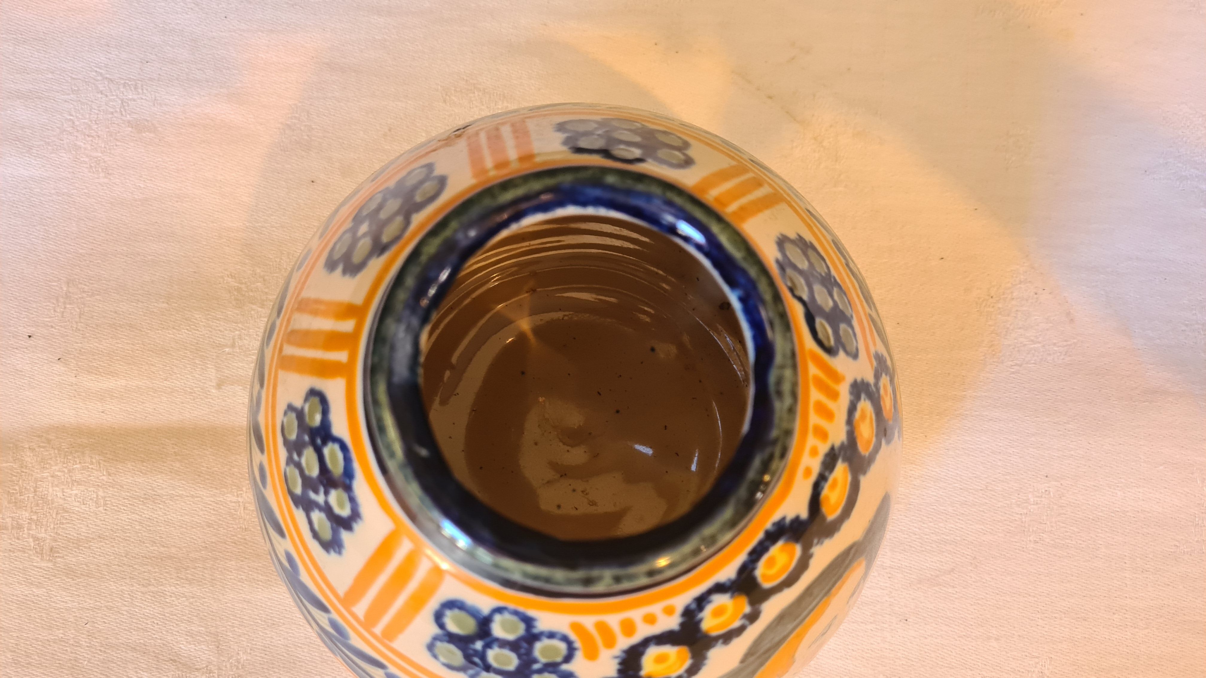 Breton spinning top vase