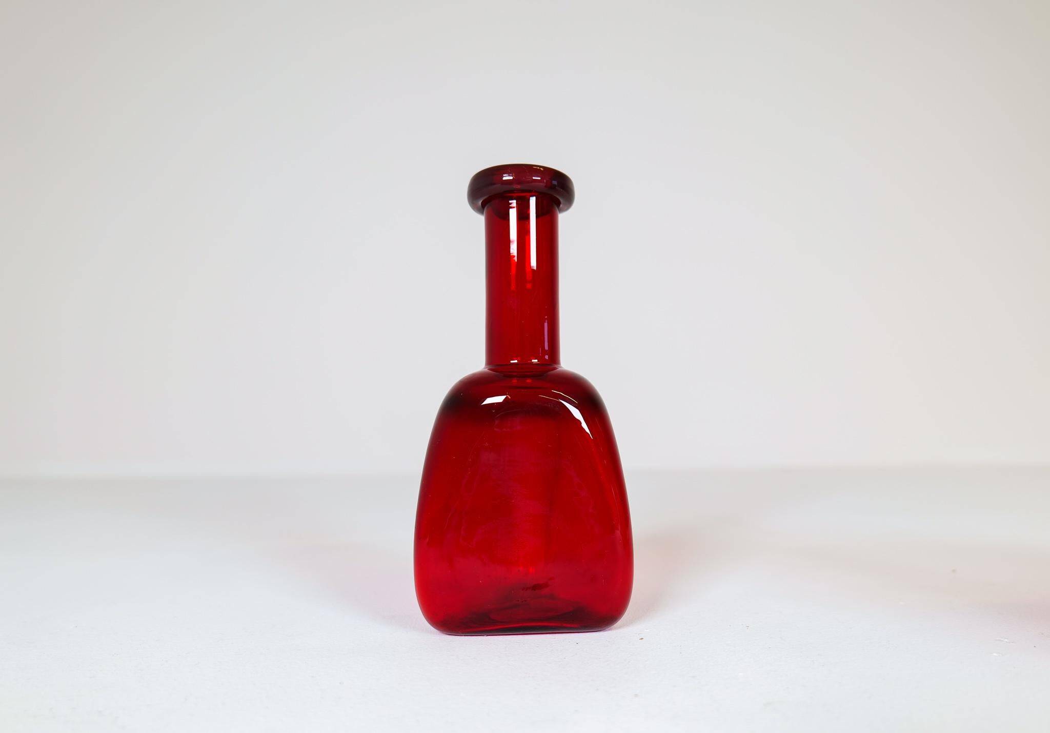 Collection of five rare red vases by Erik Hoglund, Sweden, 1960s.
