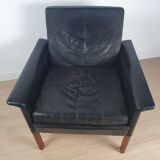 D500 armchair in black leather by Hans Olsen 1960