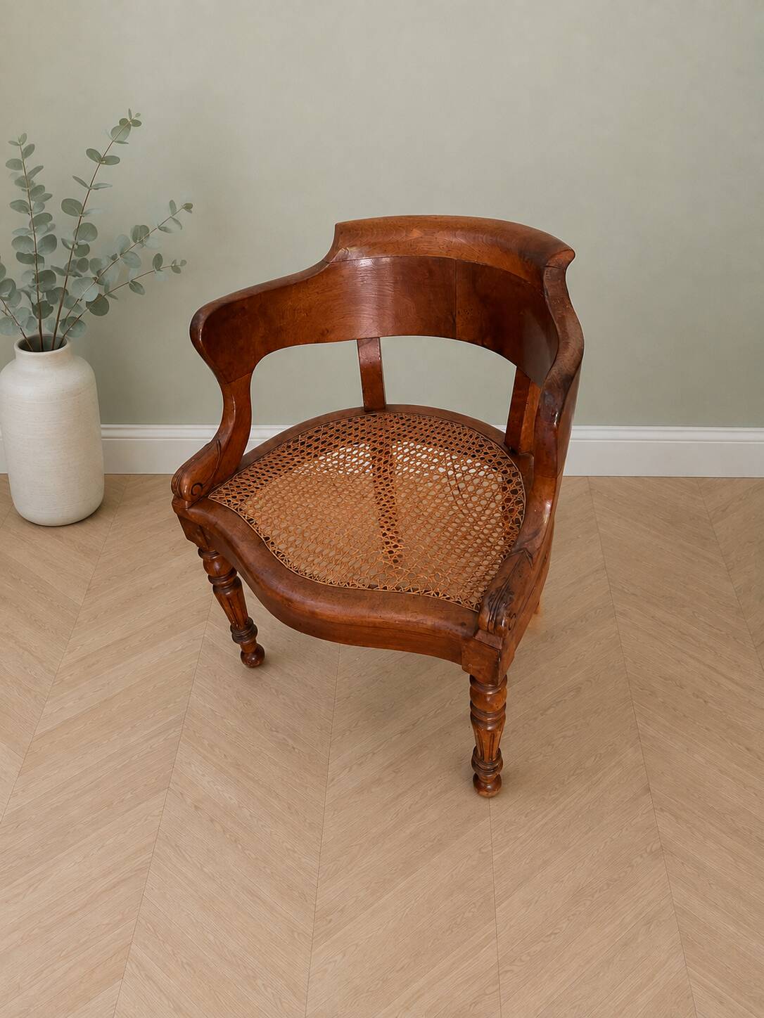 Fauteuil de bureau en bois canné 19e s