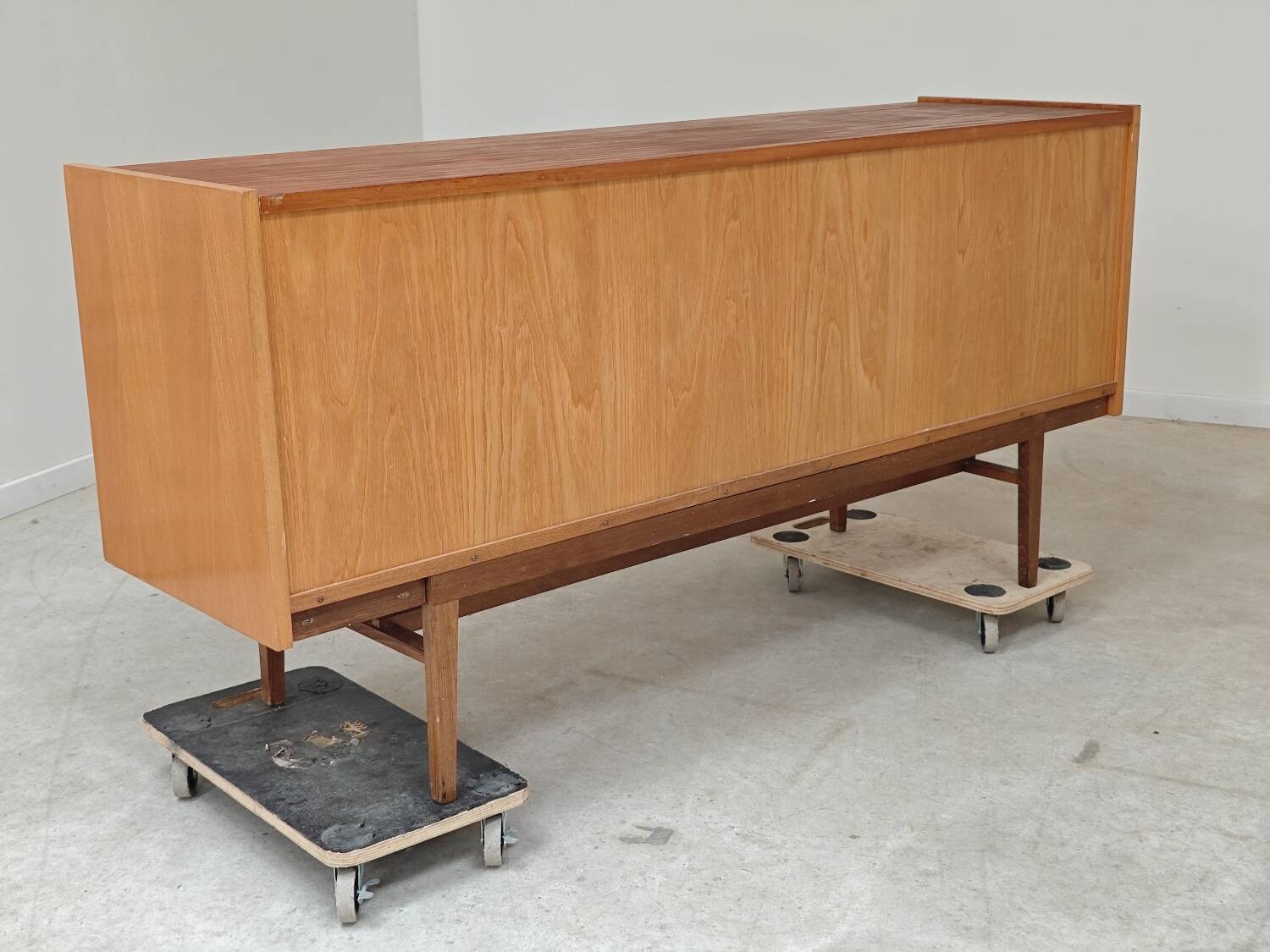 Enfilade par Frantisek Mezulanik pour Up Zavody 1960