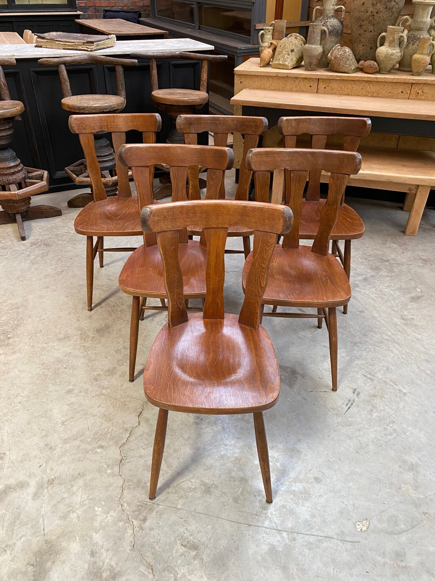 Suite de 6 chaises de bistrot