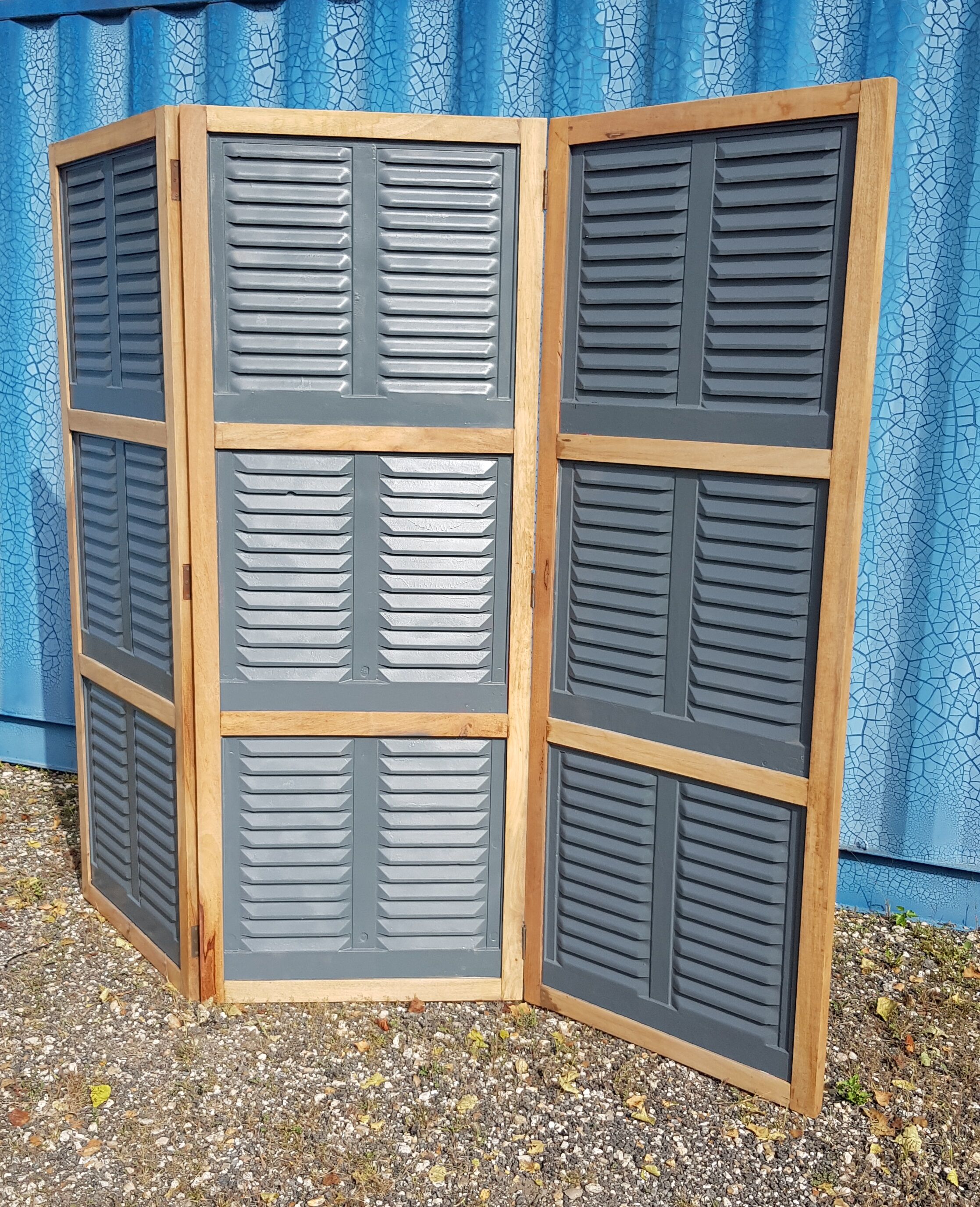 Screen - workshop divider