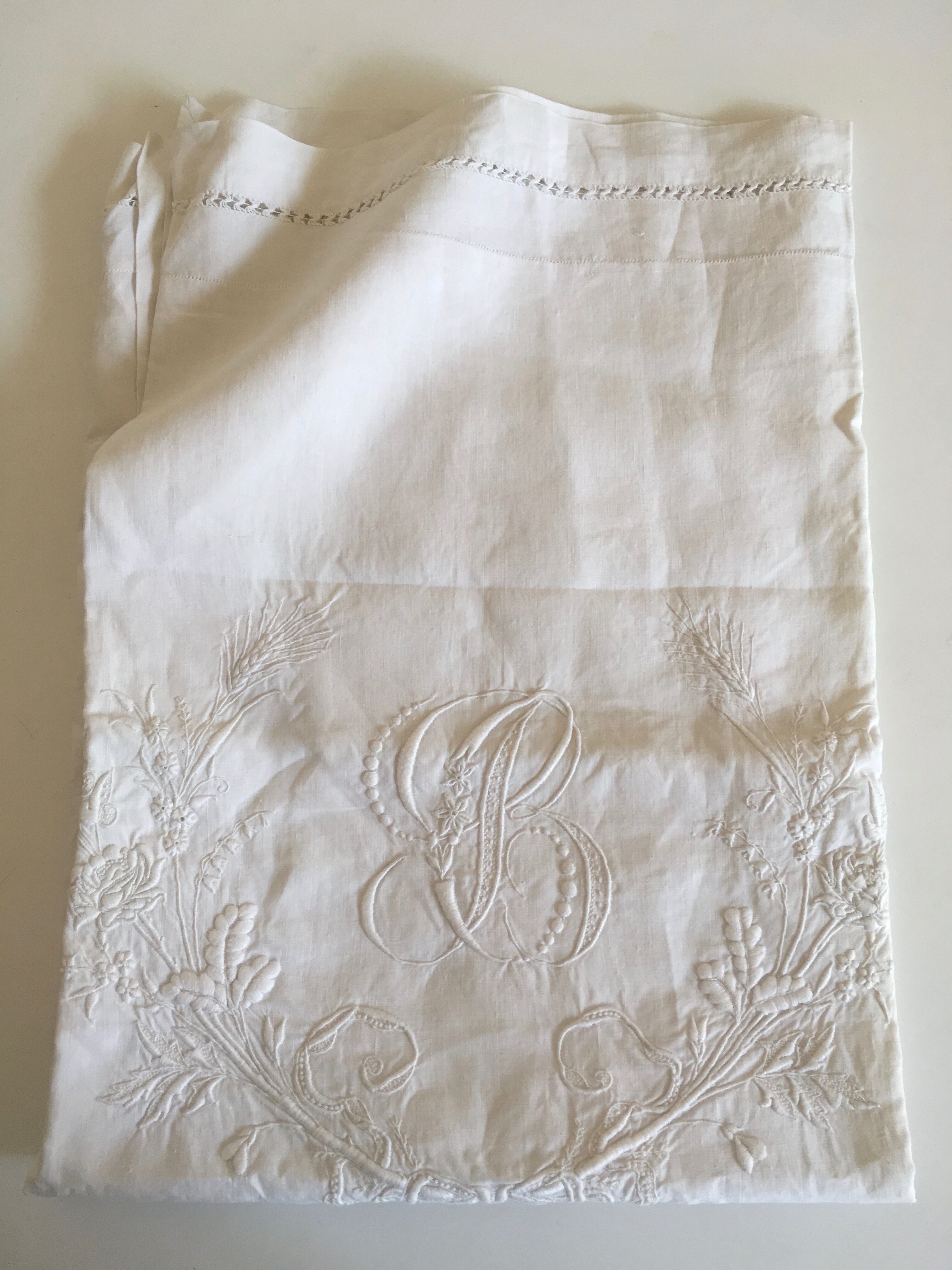 19th embroidered linen yarn wedding kit pillow taie B