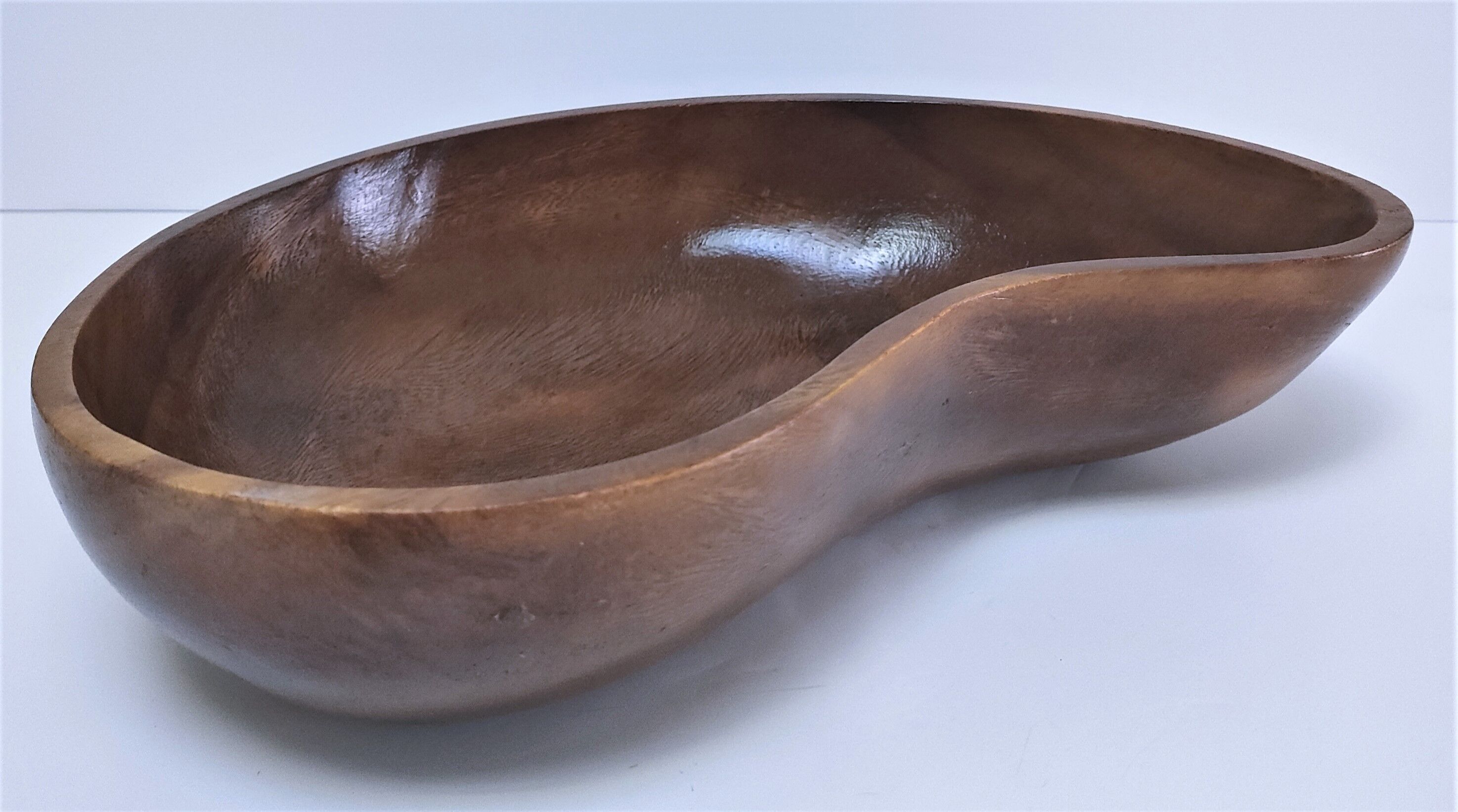 Monoxyl cut bean shape solid wood design