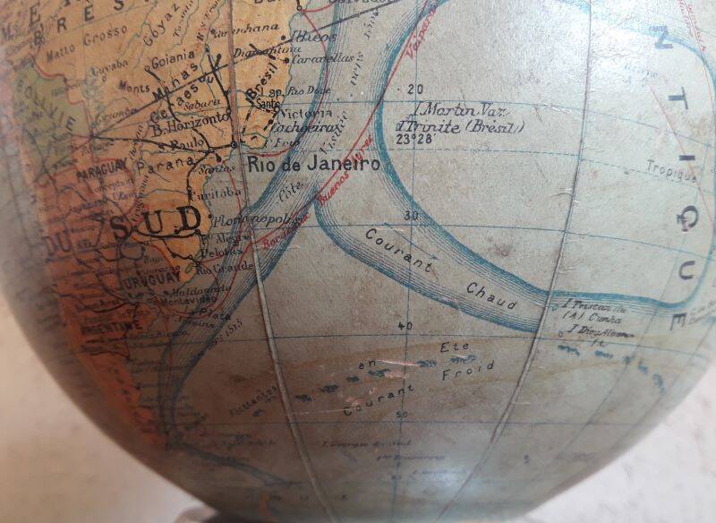 Globe terrestre lumineux J.Forest milieu XX°