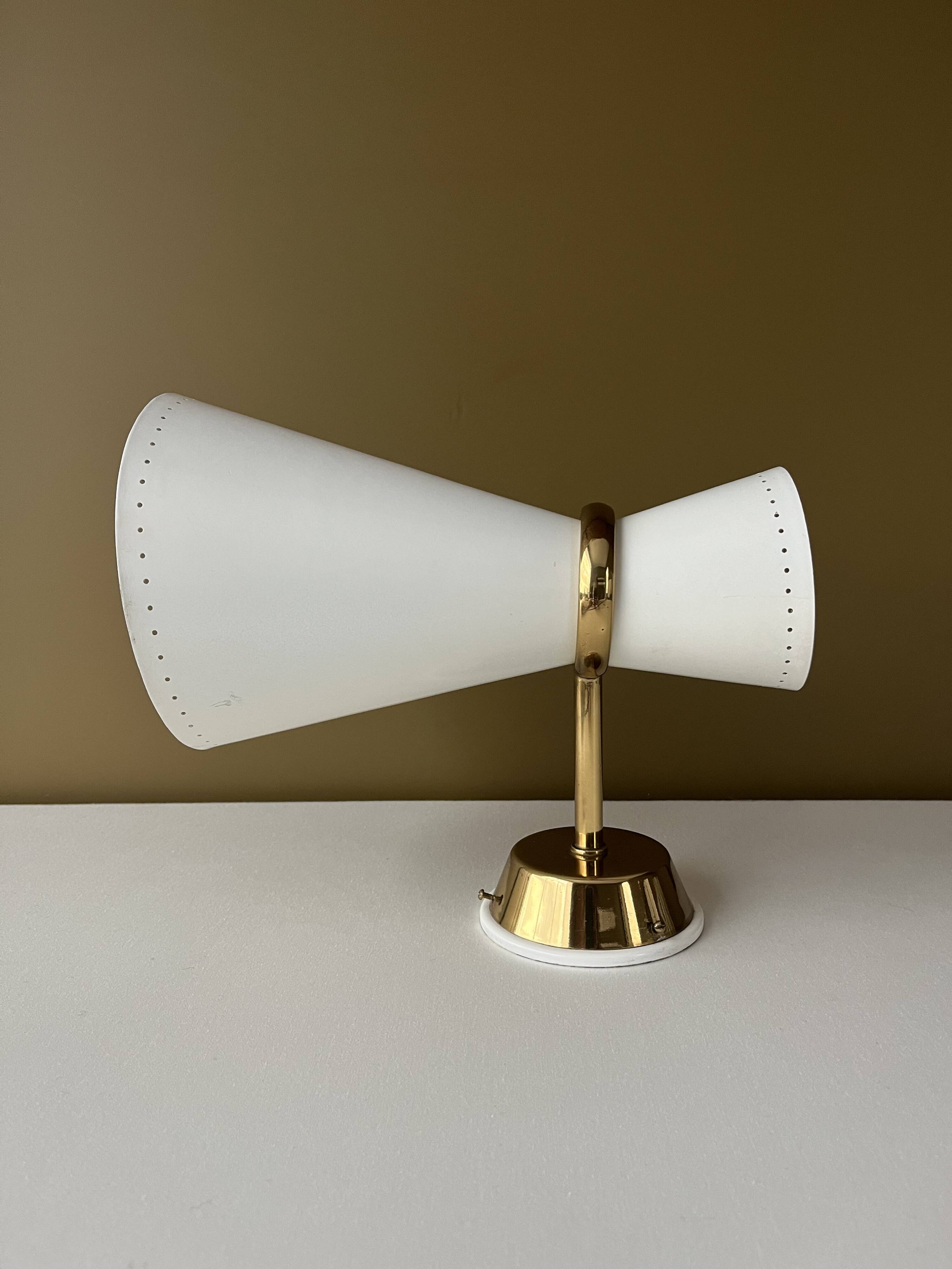 Large diabolo wall light