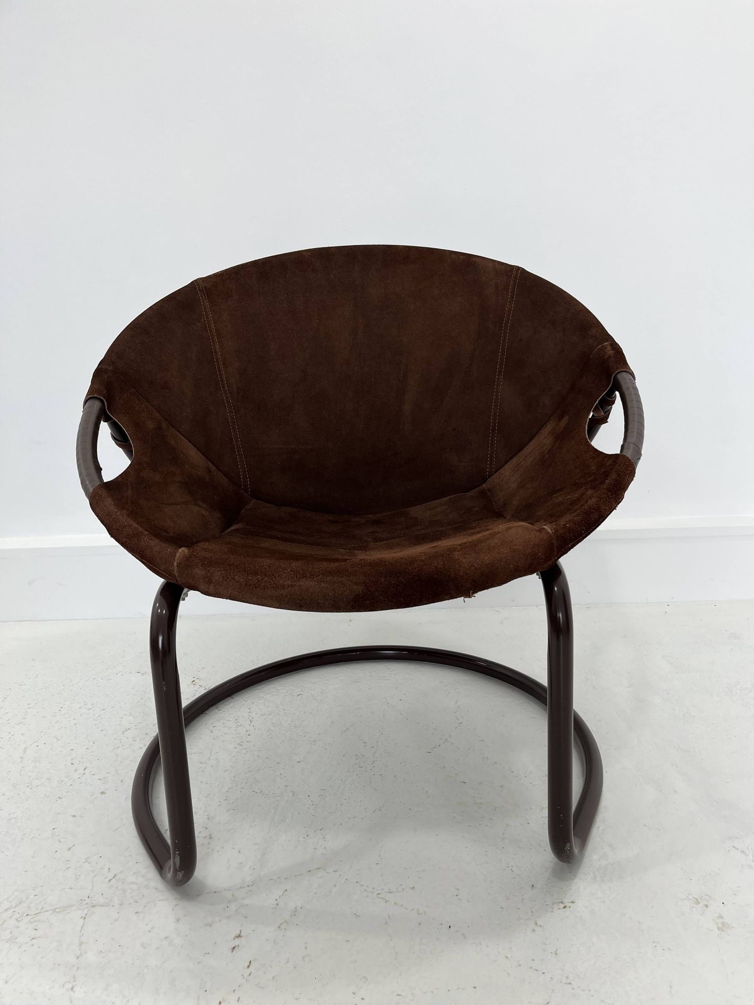 Fauteuil boule vintage en daim par Lusch & Co., 1970s