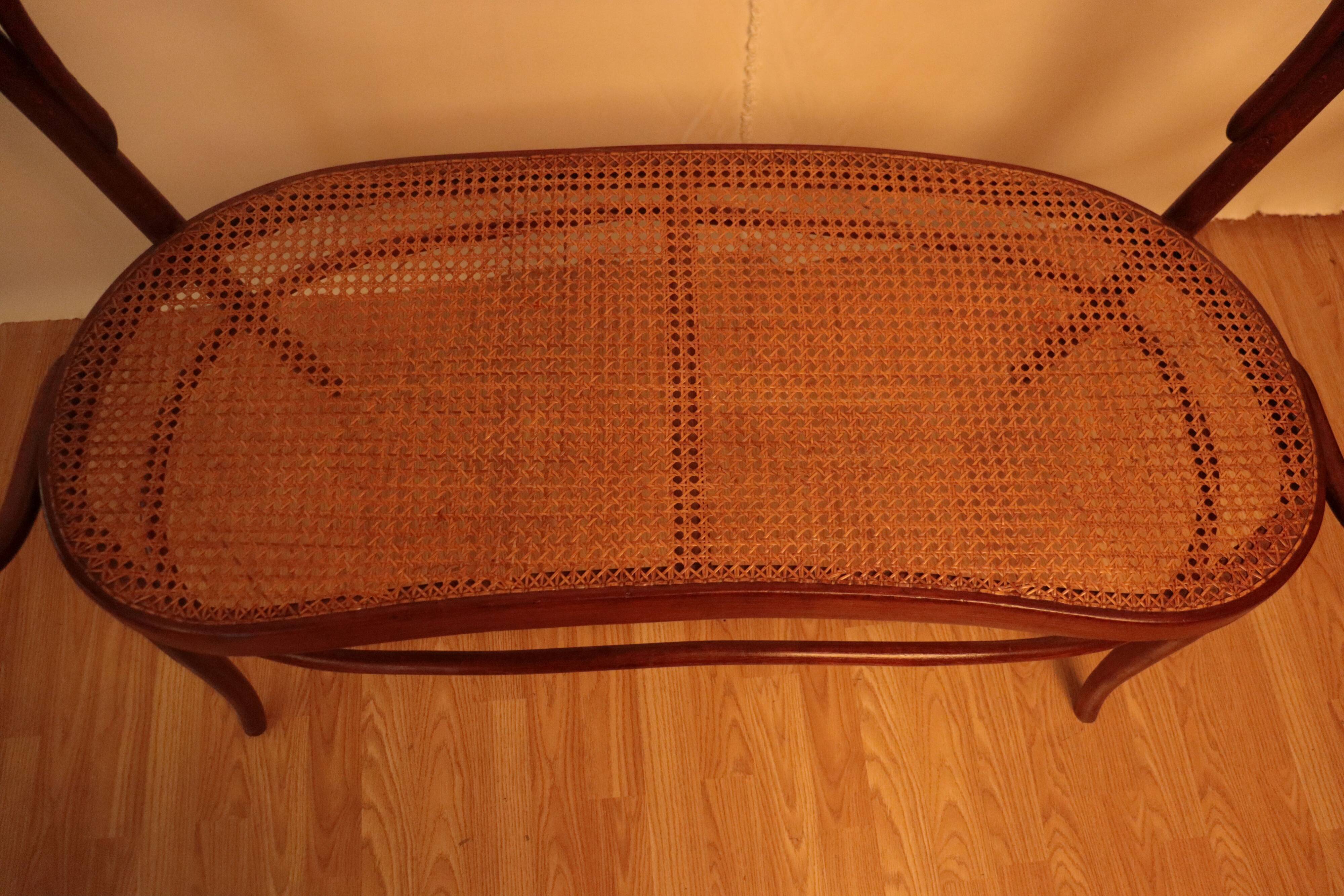 Bench n°18 curved wood