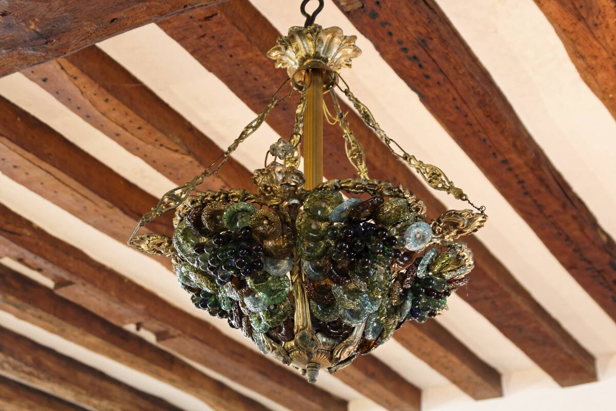 Murano chandelier in bronze, fruit clusters, glass paste