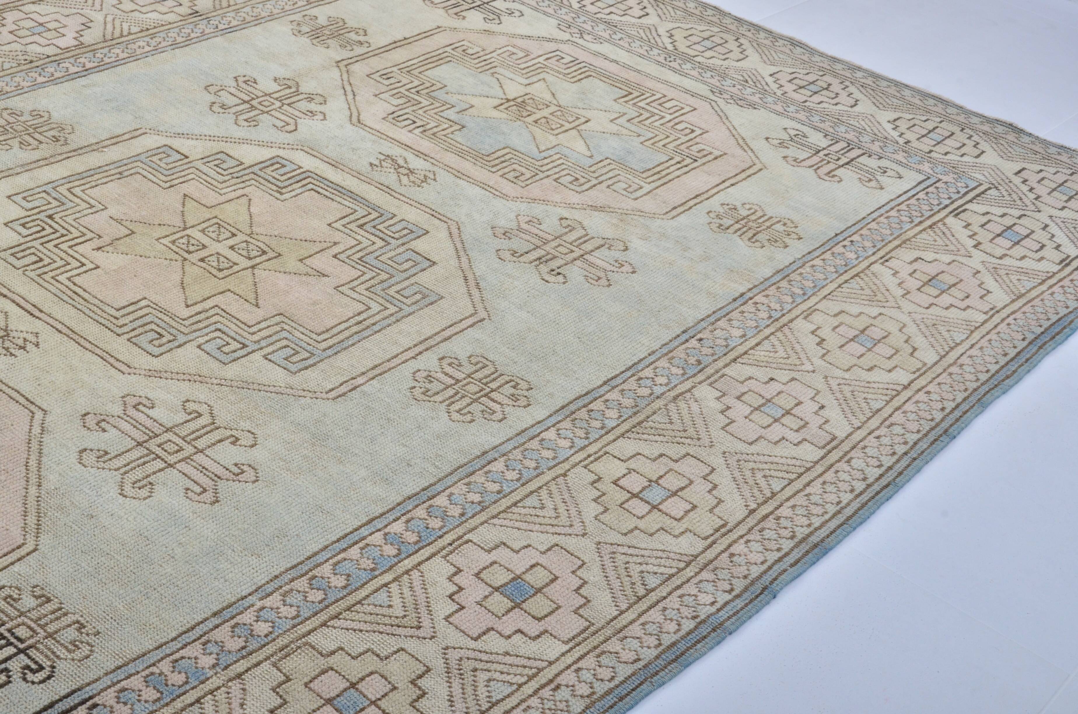 Anatolian Oushak wool rug, reference 3558