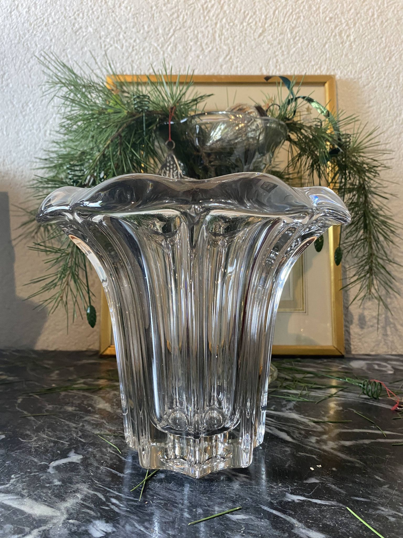 Vase en cristal "fleur" ancien