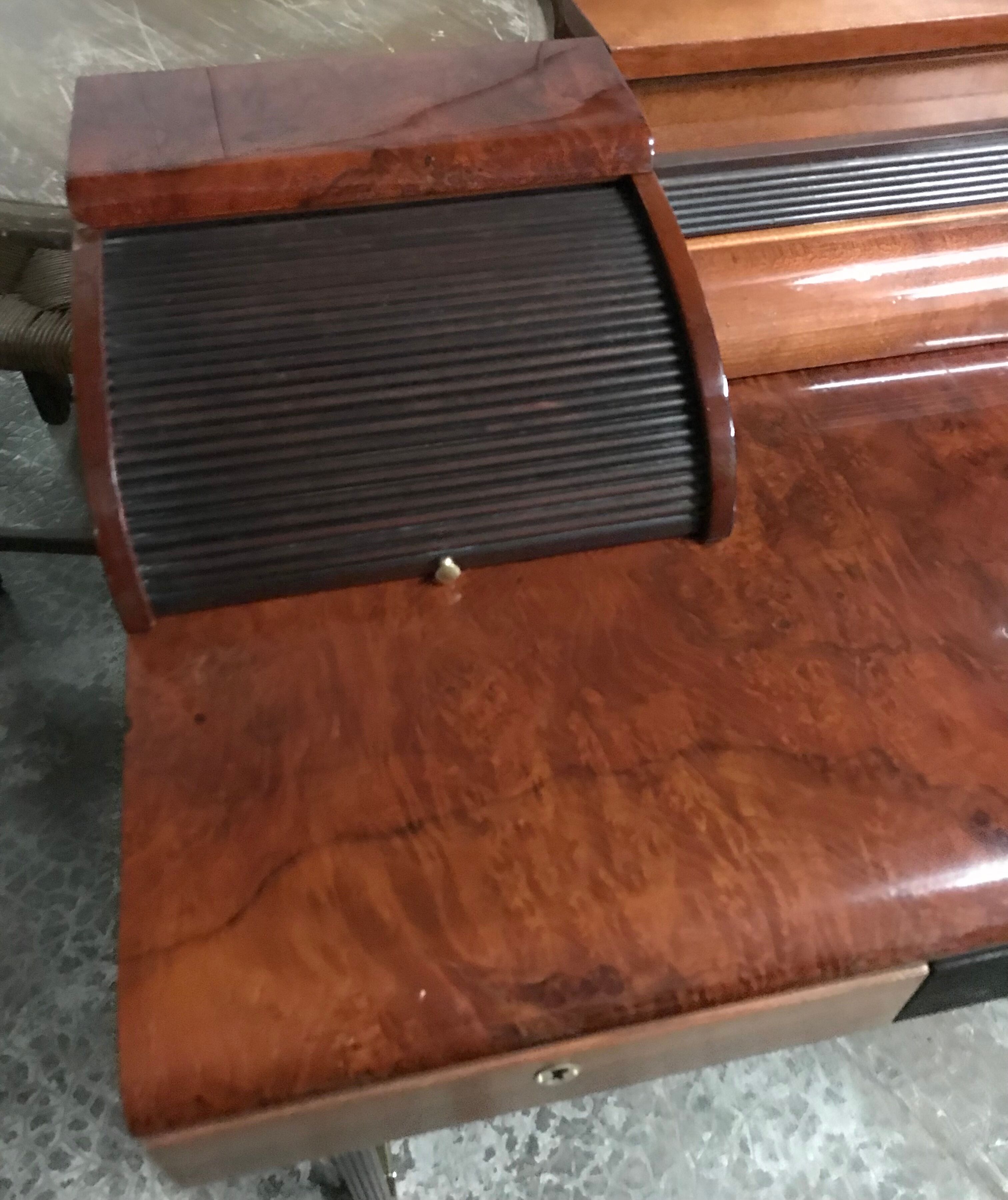 Art deco desk