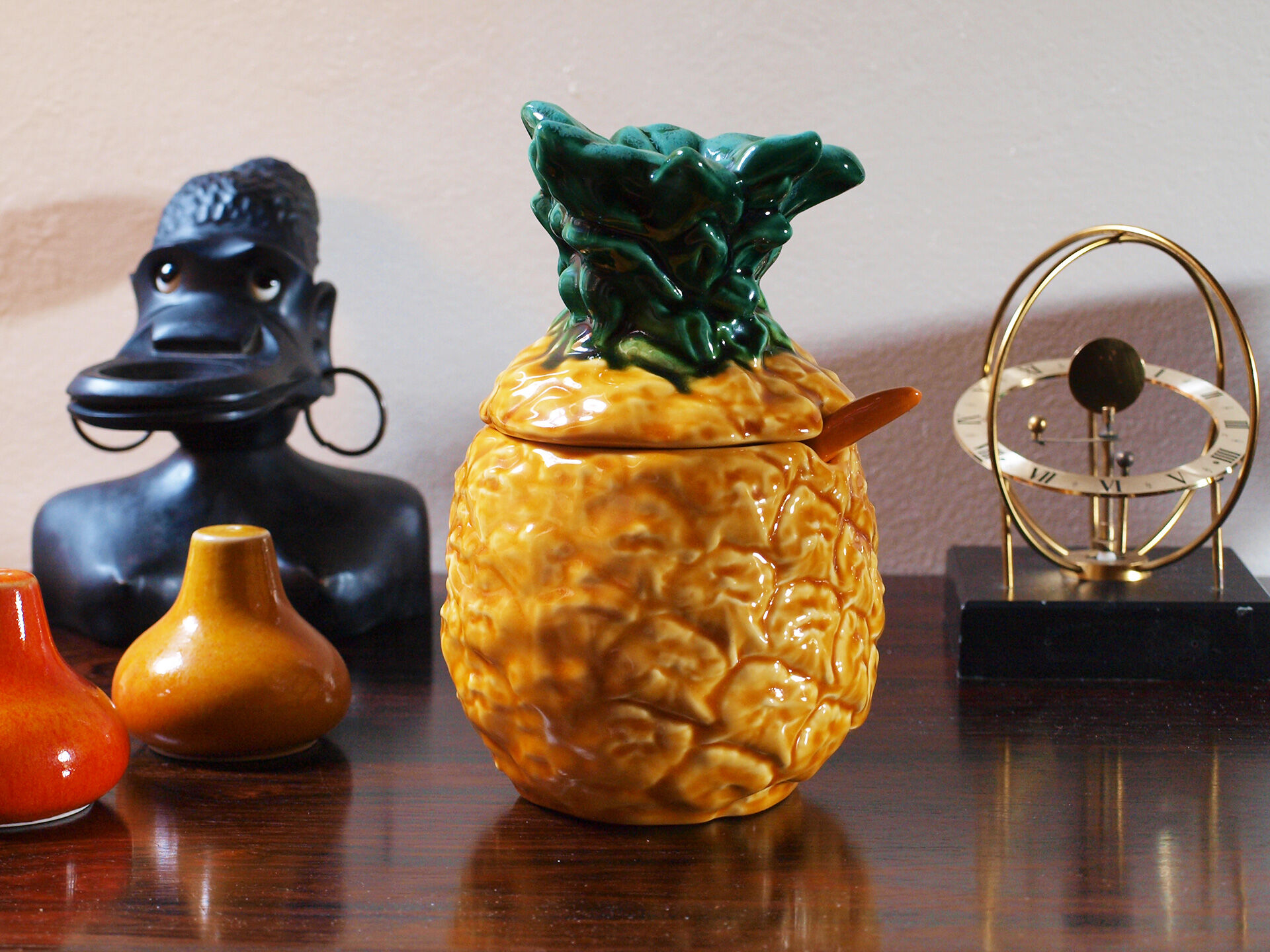 Ceramic pineapple sugar box