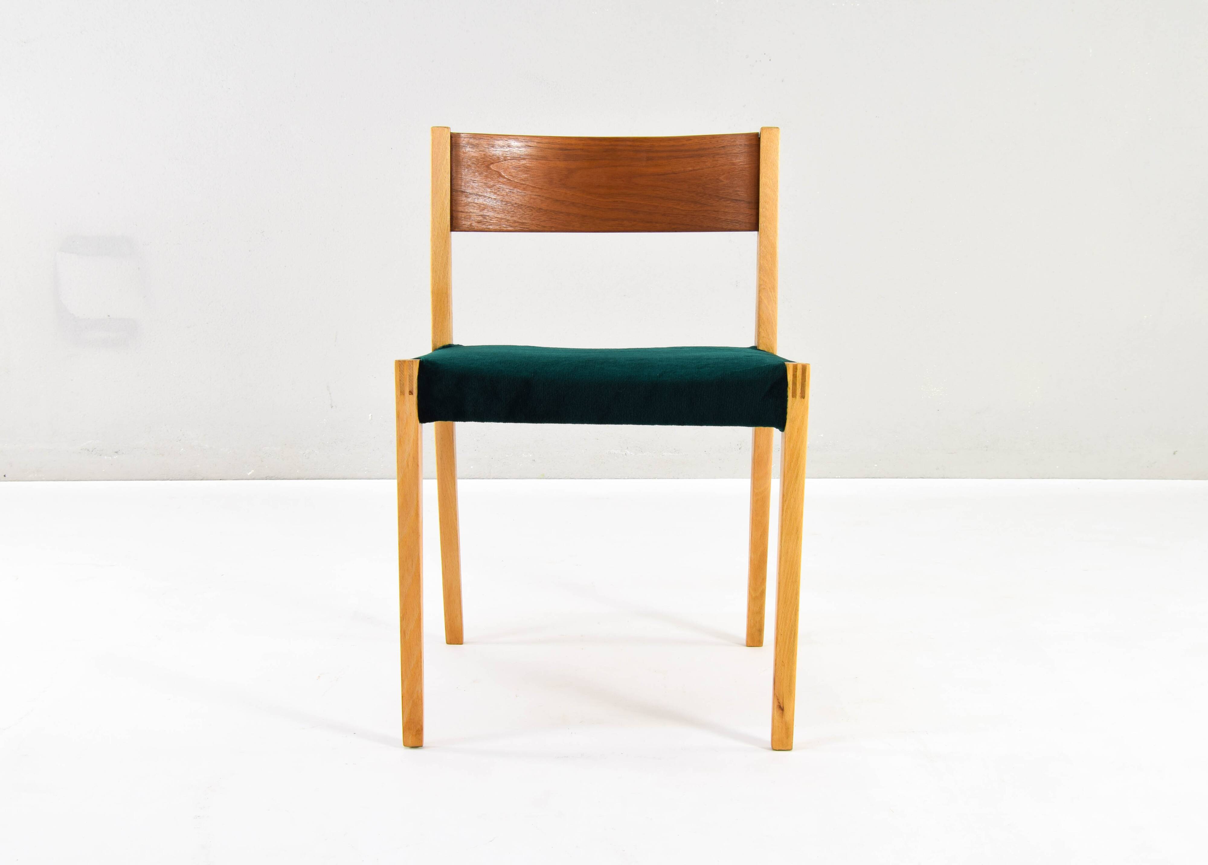 Set of Mid Century Scandinavian Modern in the manner of Cadovius Pia Chair 60s