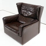 Midcentury leather wingback lounge- or clubchair