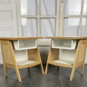 Paire de chevets en bois massif et mélaminé