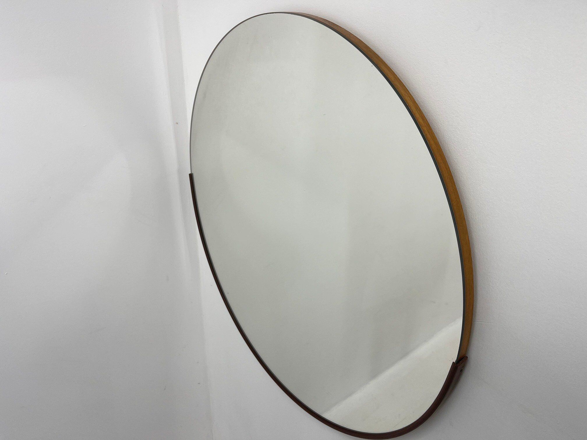 Miroir mural rond du milieu du siècle, Tchécoslovaquie, années 1970