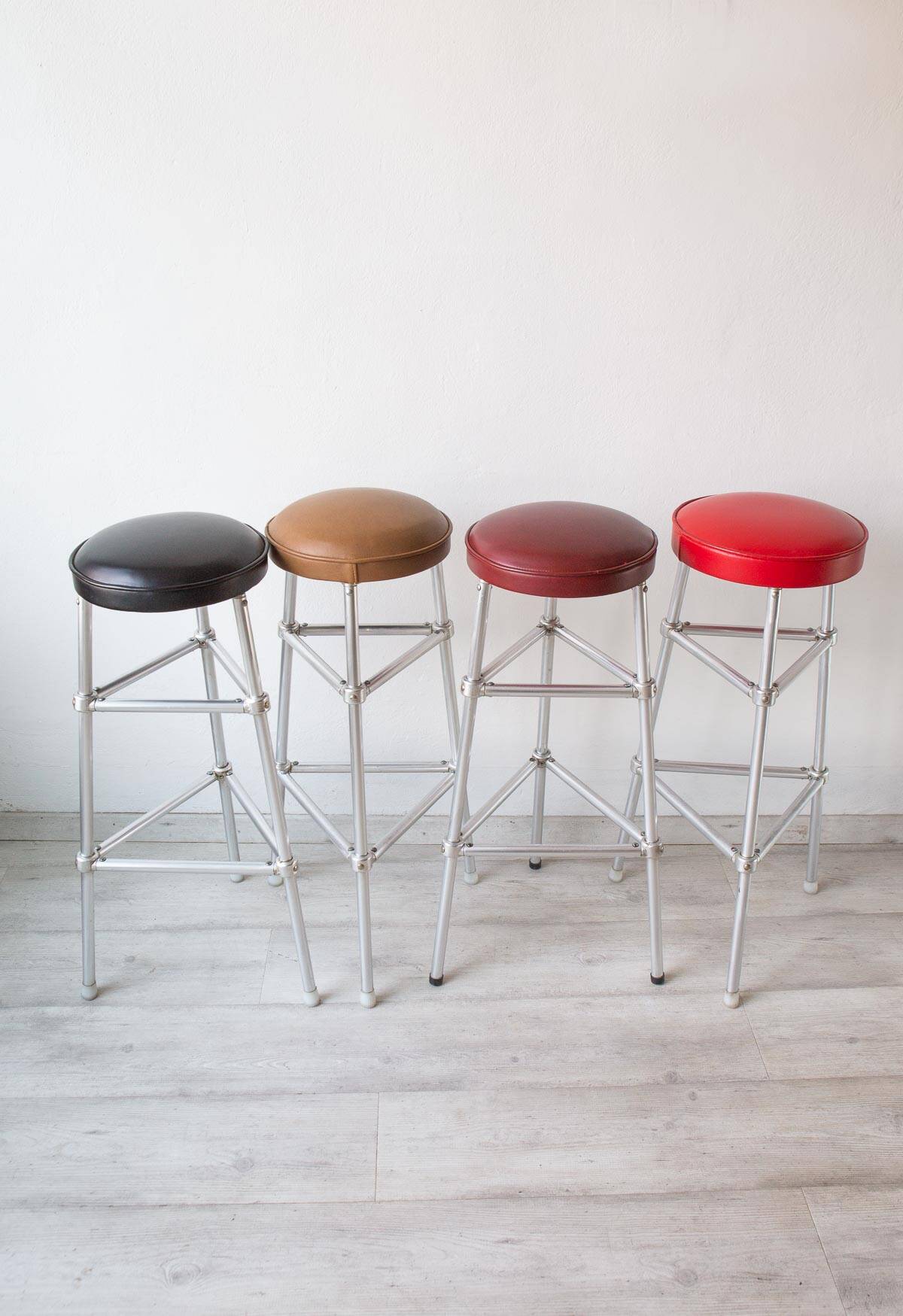 Set of 4 bar stools in aluminum and colored leatherette circa 1980