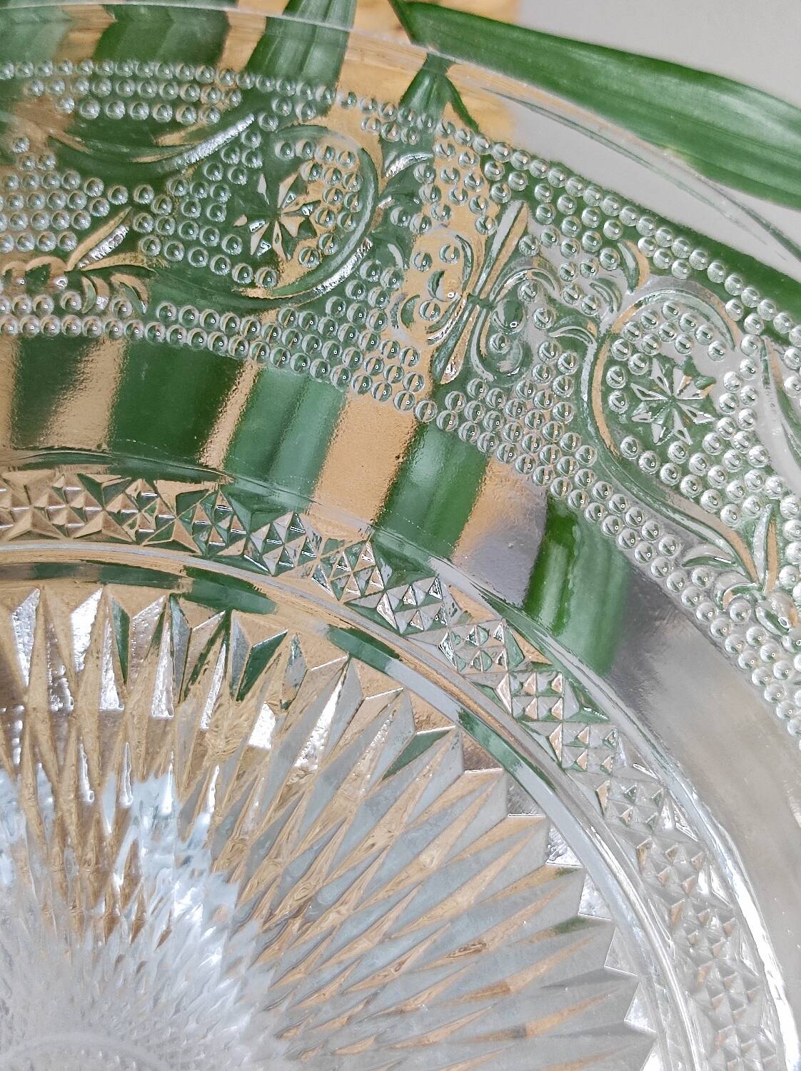 Clear dessert plates
