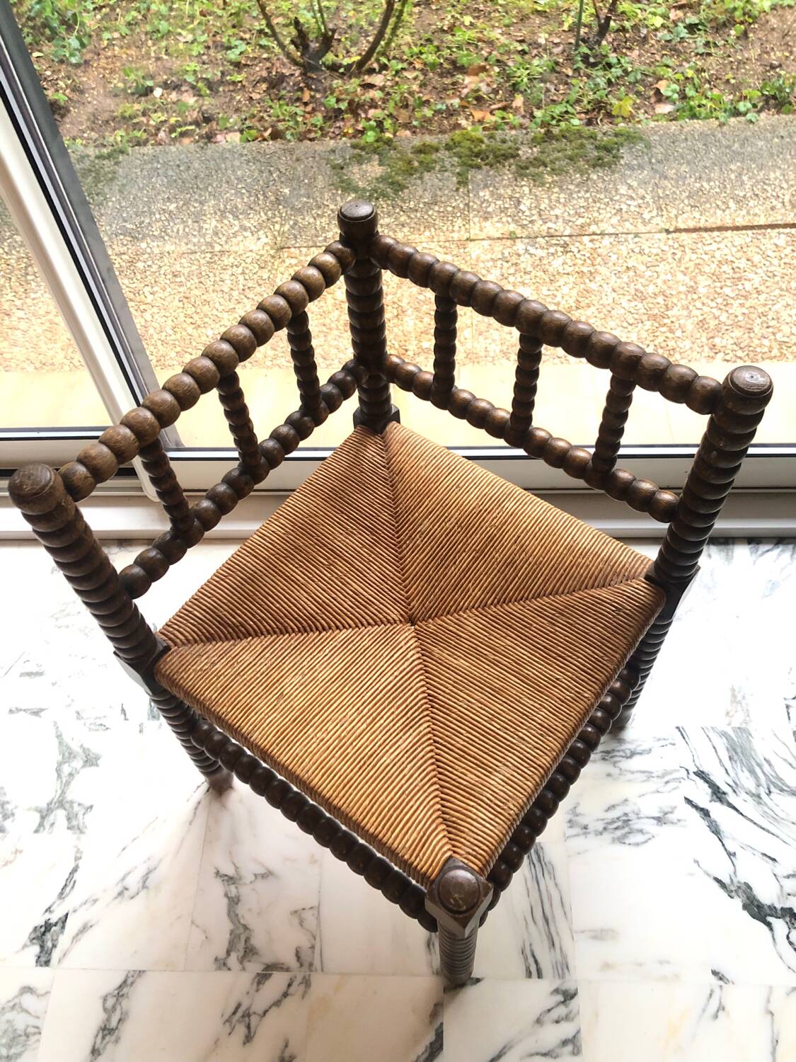 Art Deco corner chair in bobbin oak and straw, 1930s