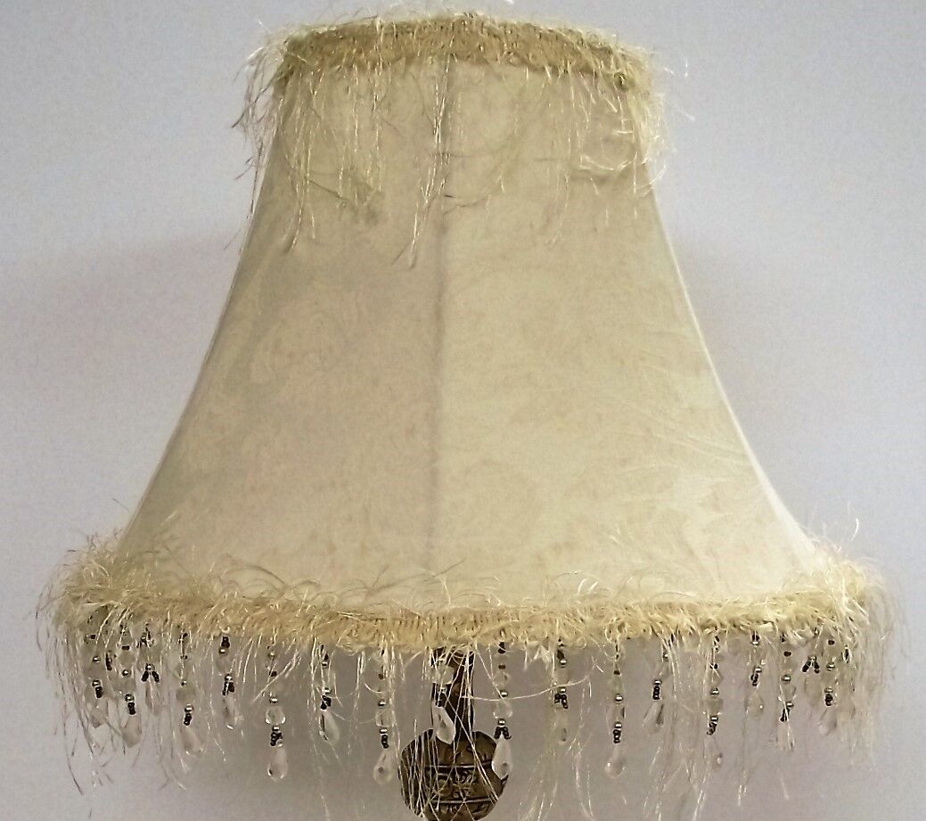 Lampe dorée à pied doré aux trois éléphants