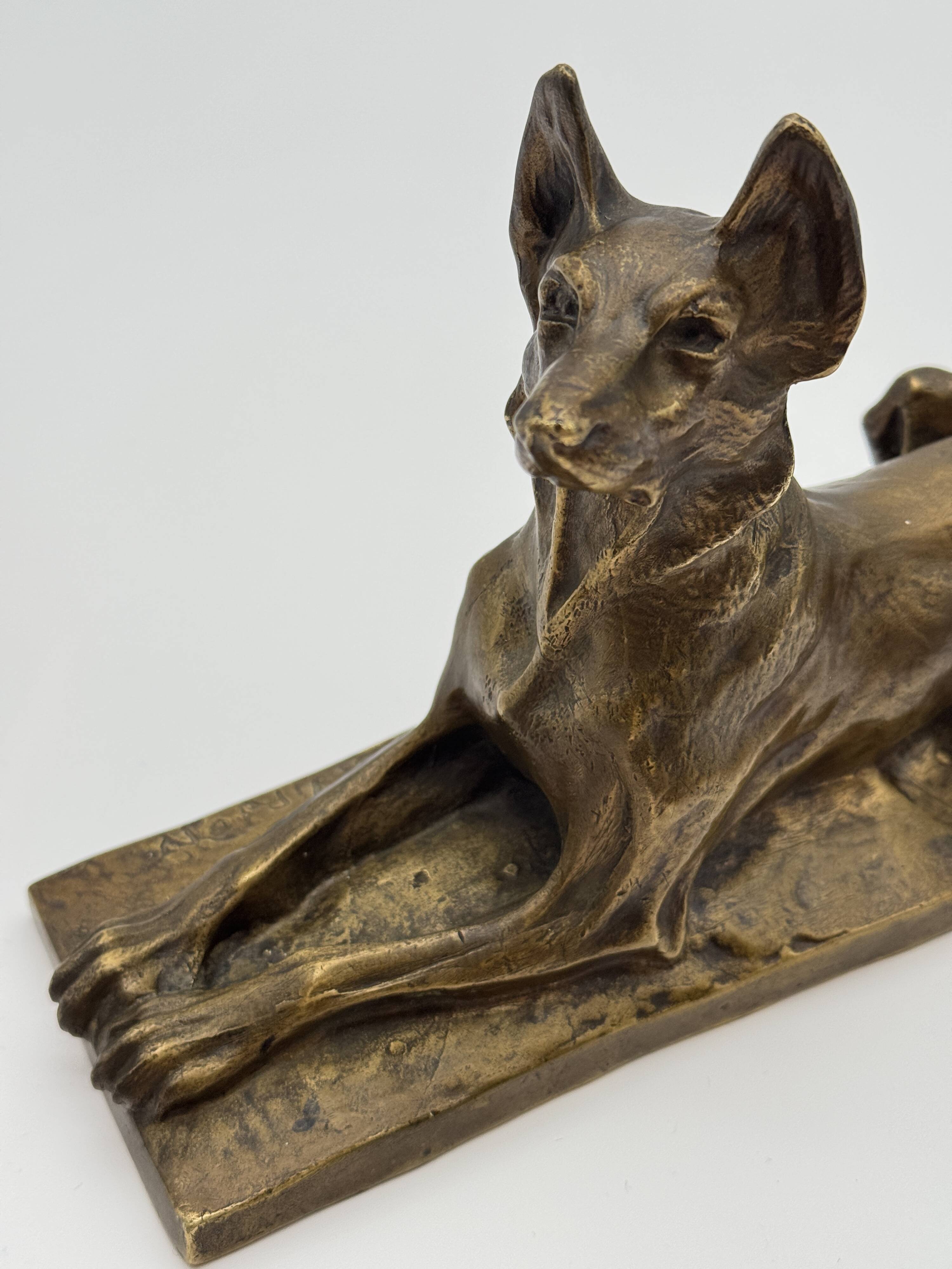 Bronze sculpture "German Shepherd" by Charles Virion (1865-1946)