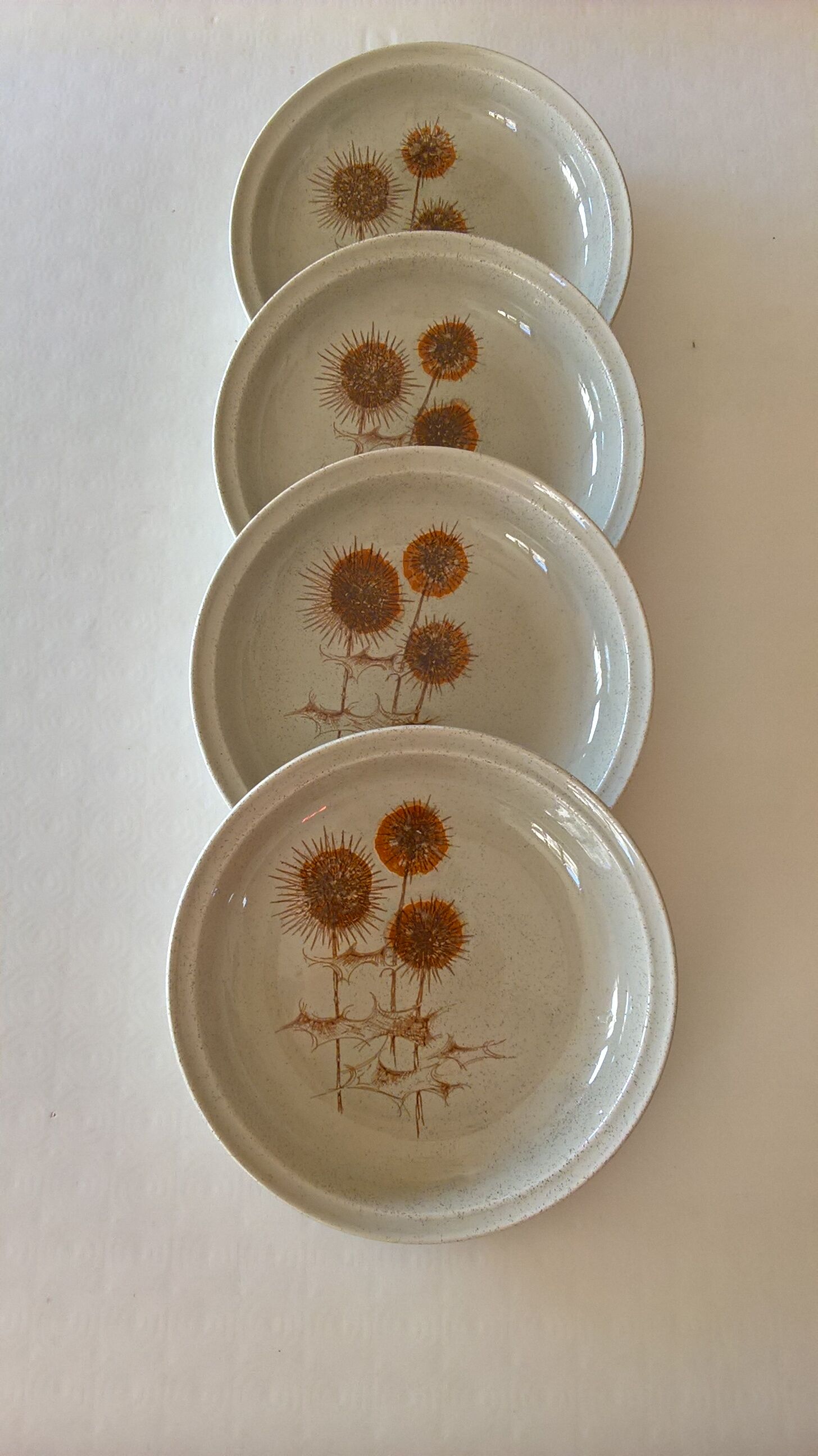 Lot de 4 assiettes creuses en grès Sarreguemines "Chardons" années 70