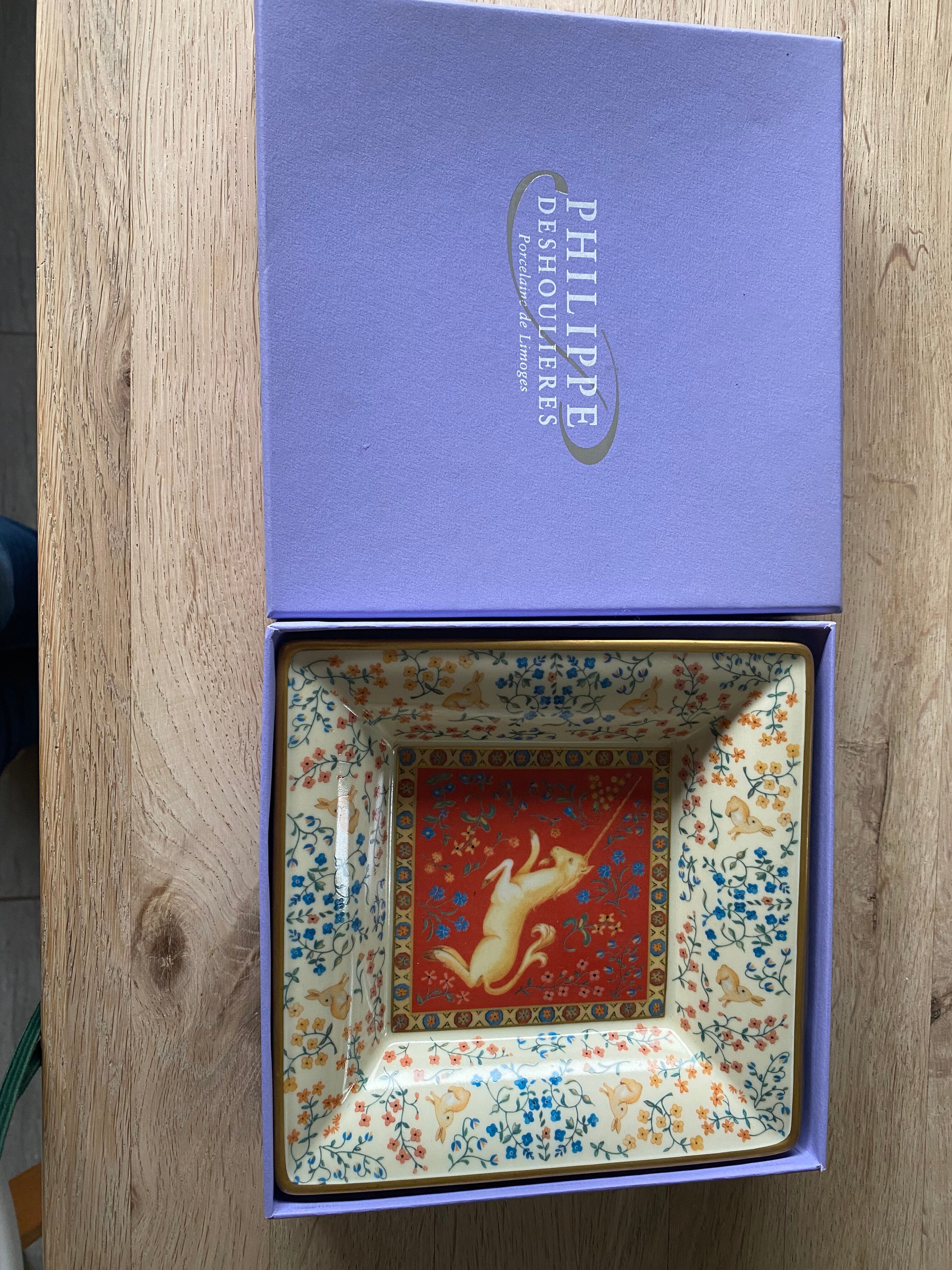 Pocket tray creation for Philippe Deshoulieres