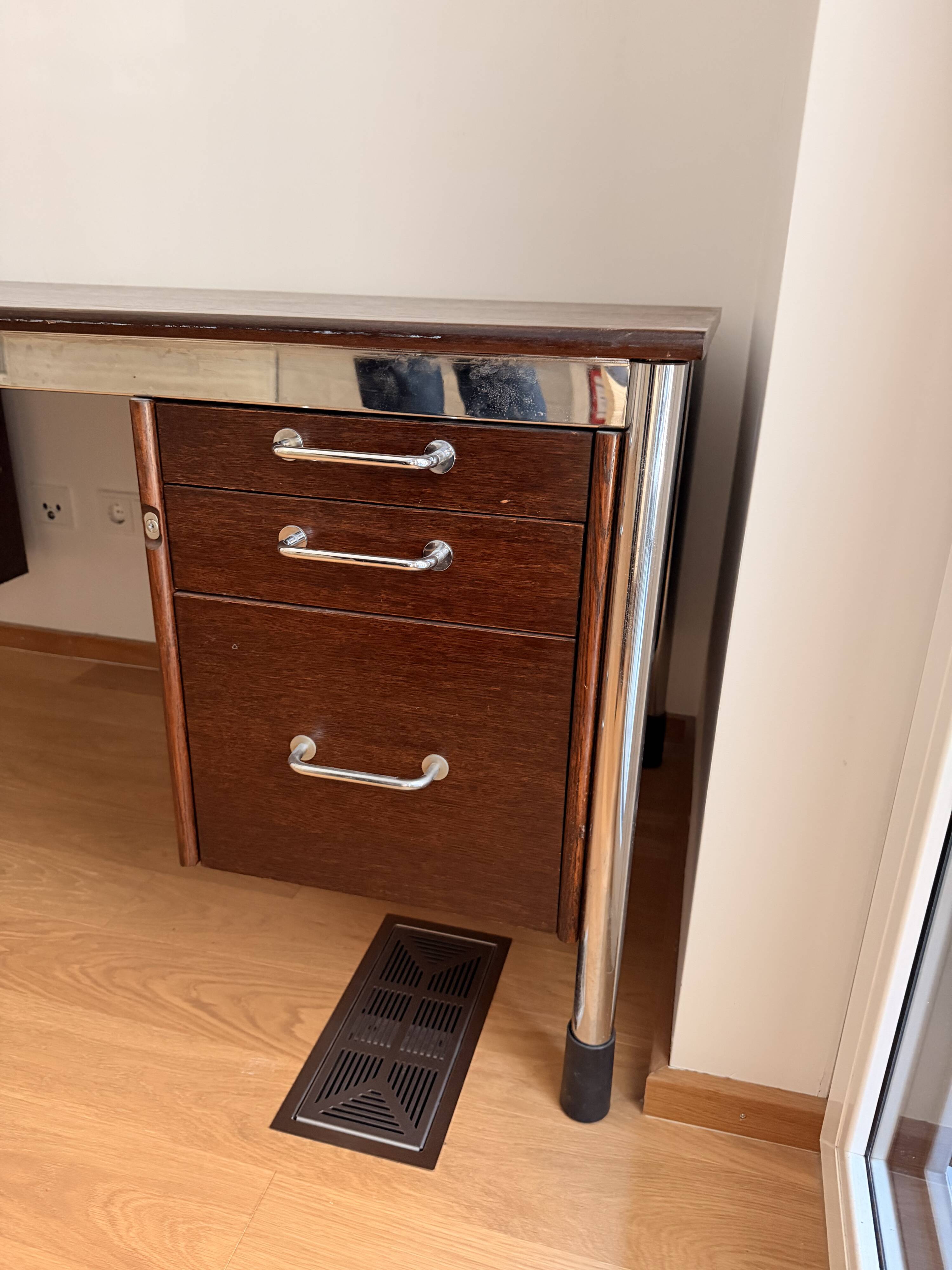 Bureau exécutif "Signatur" / Tord Björklund pour IKEA, fin des années 1970 - début des années 1980.
