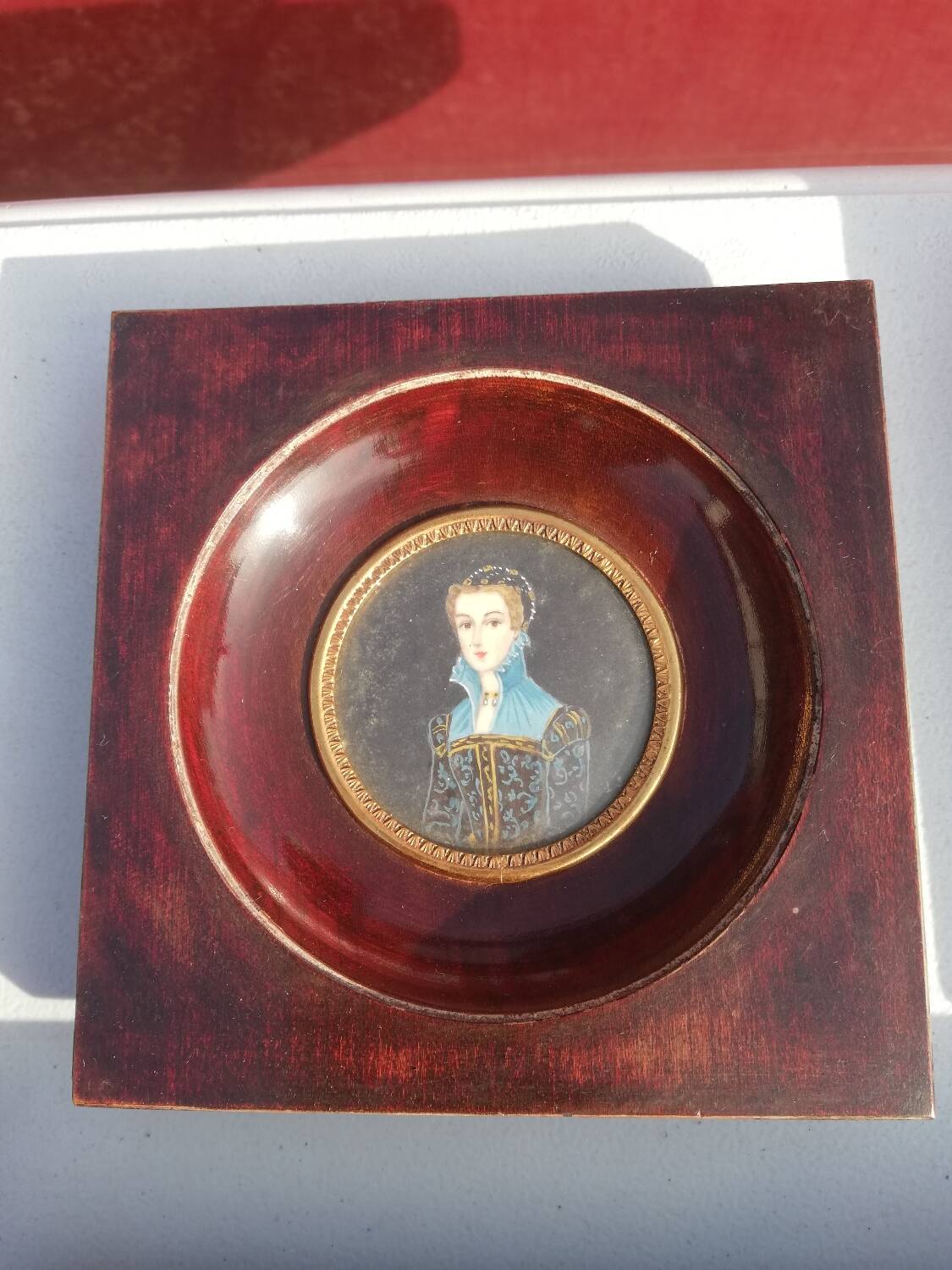 Miniature lady middle XlXth