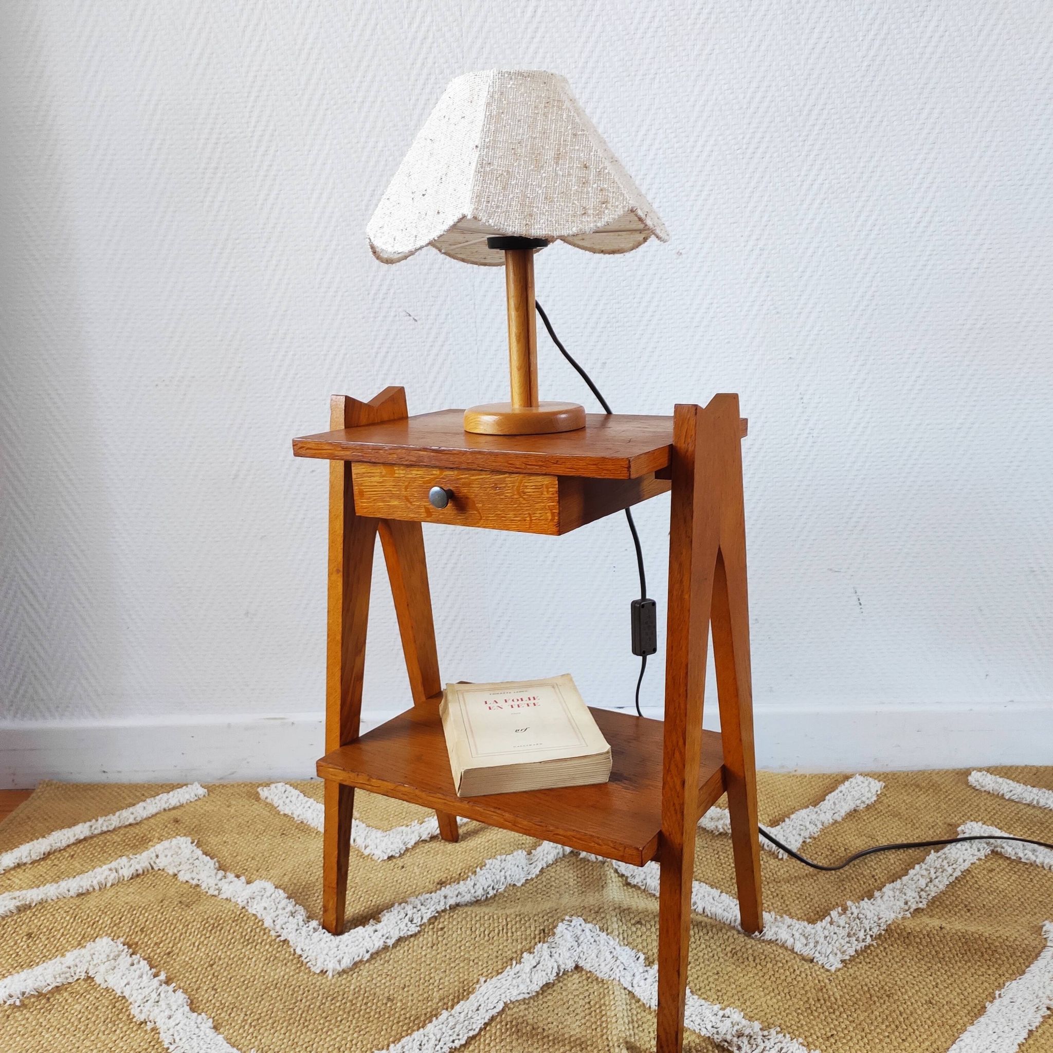 Table de chevet, bout de canapé scandinave, années 60