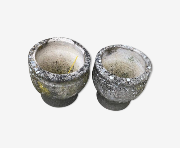 Paire de pots en ciment