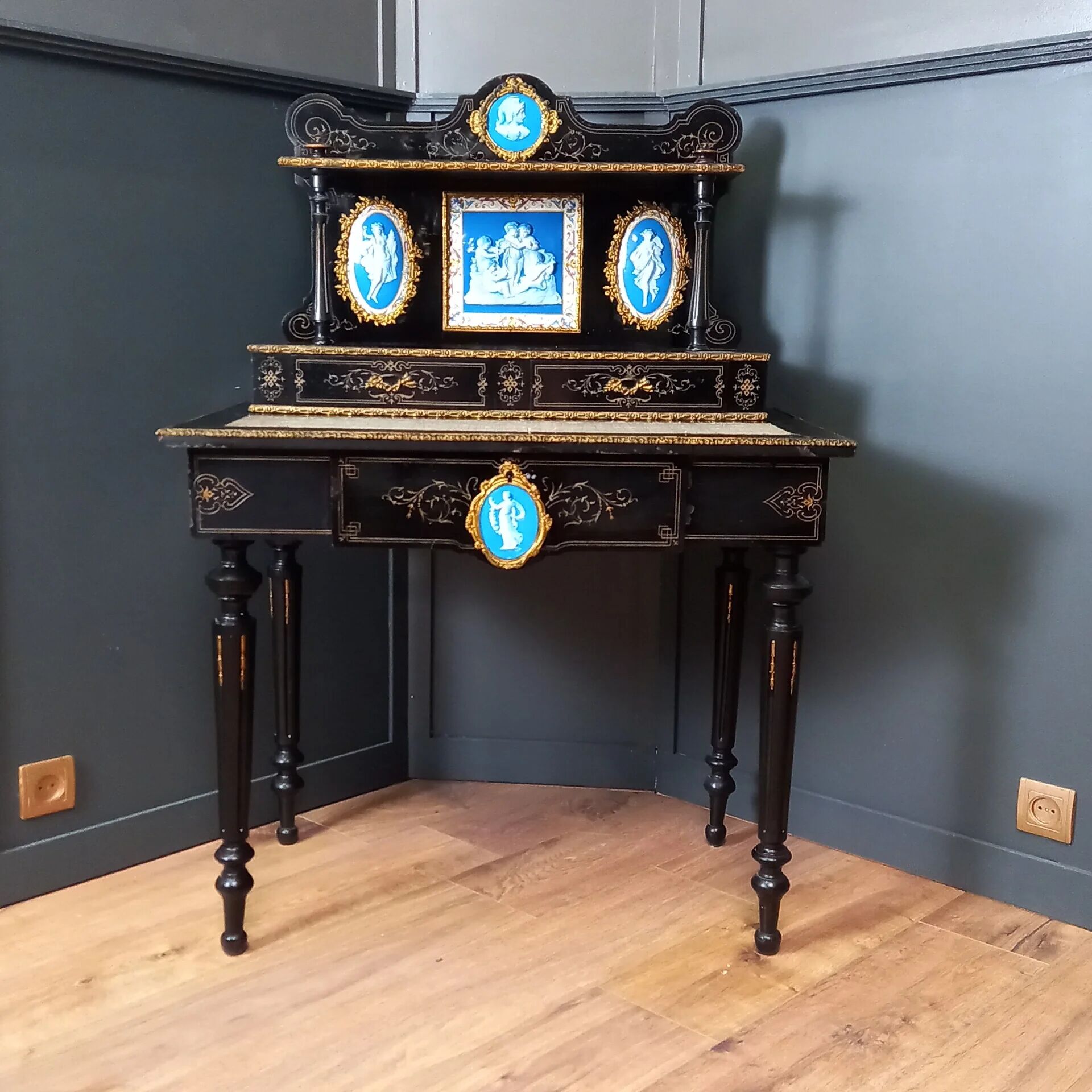 Ebonized wooden Bonheur du Jour